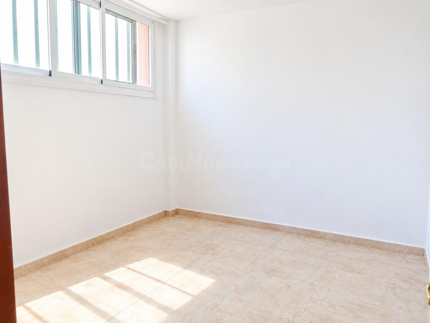 Venta:  18.000 € DE ENTRADA hipoteca 900 €/MES - 3 Dormitori - foto 5