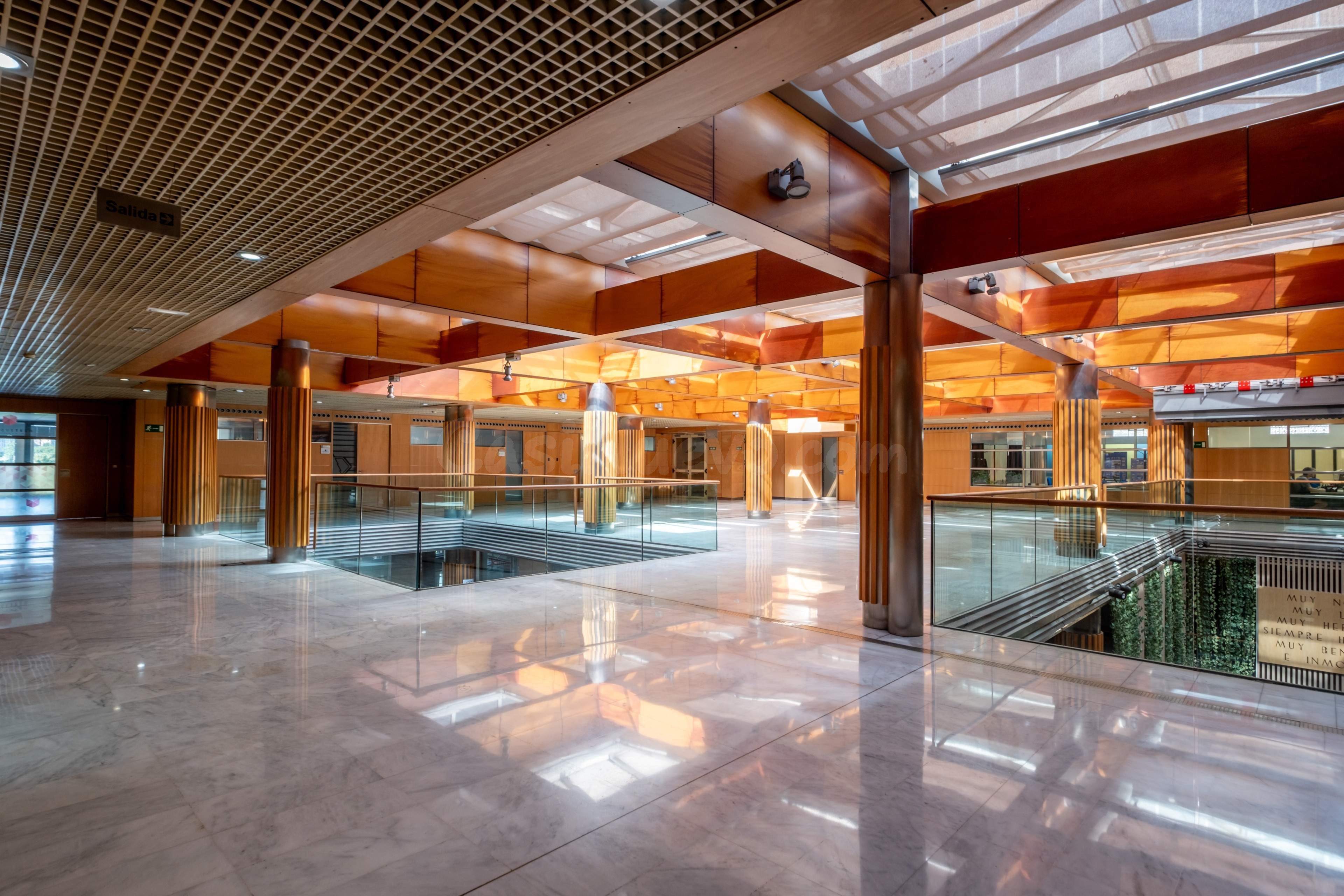Oficina en venta en Plaza de España, Zaragoza: El espacio premium que tu negocio merece en Puerta Cinegia