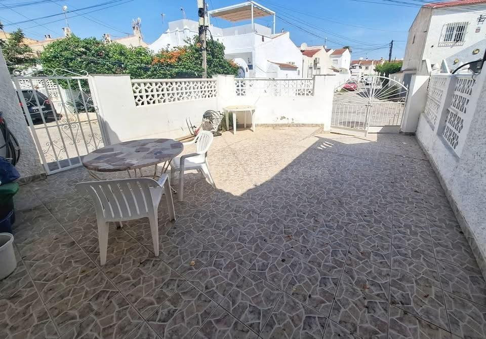FANTASTICO BUNGALOW DE PLANTA BAJA CON GRAN TERRAZA, UN CHOLLAZO!!!