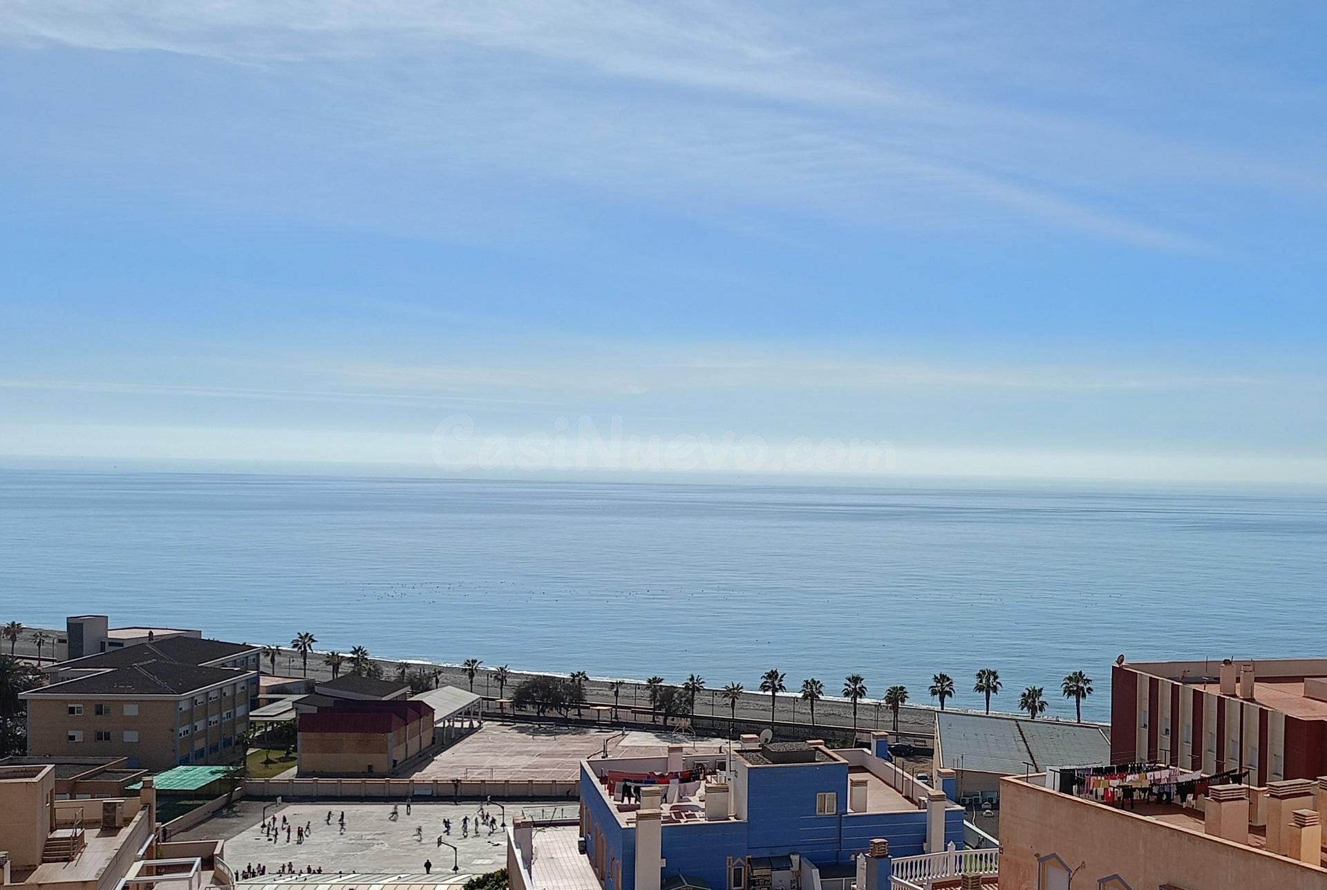 MAGNÍFICO ATICO CON VISTAS AL MAR EN ADRA - foto 2