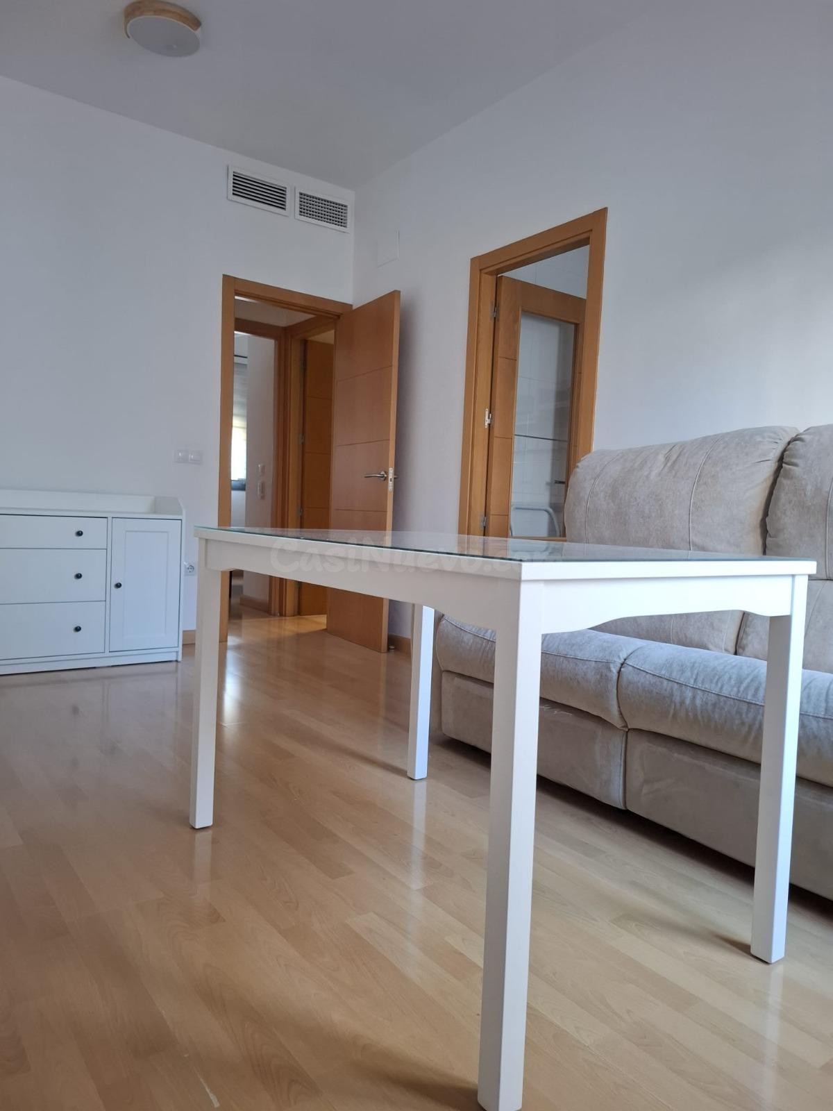 Acogedor Piso en Gelves: Listo para Entrar a Vivir por solo €147,000