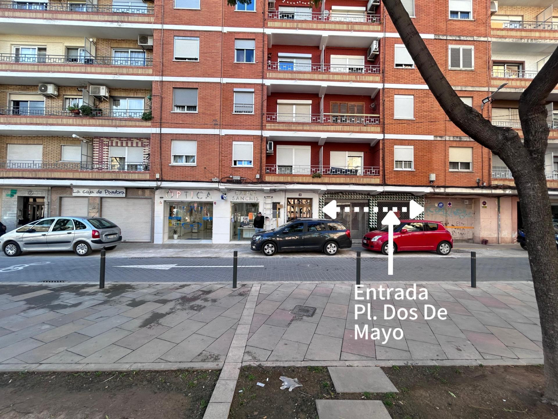 Amplio local comercial en alquiler en la Calle Maestro Breton 4, Manises, Valencia