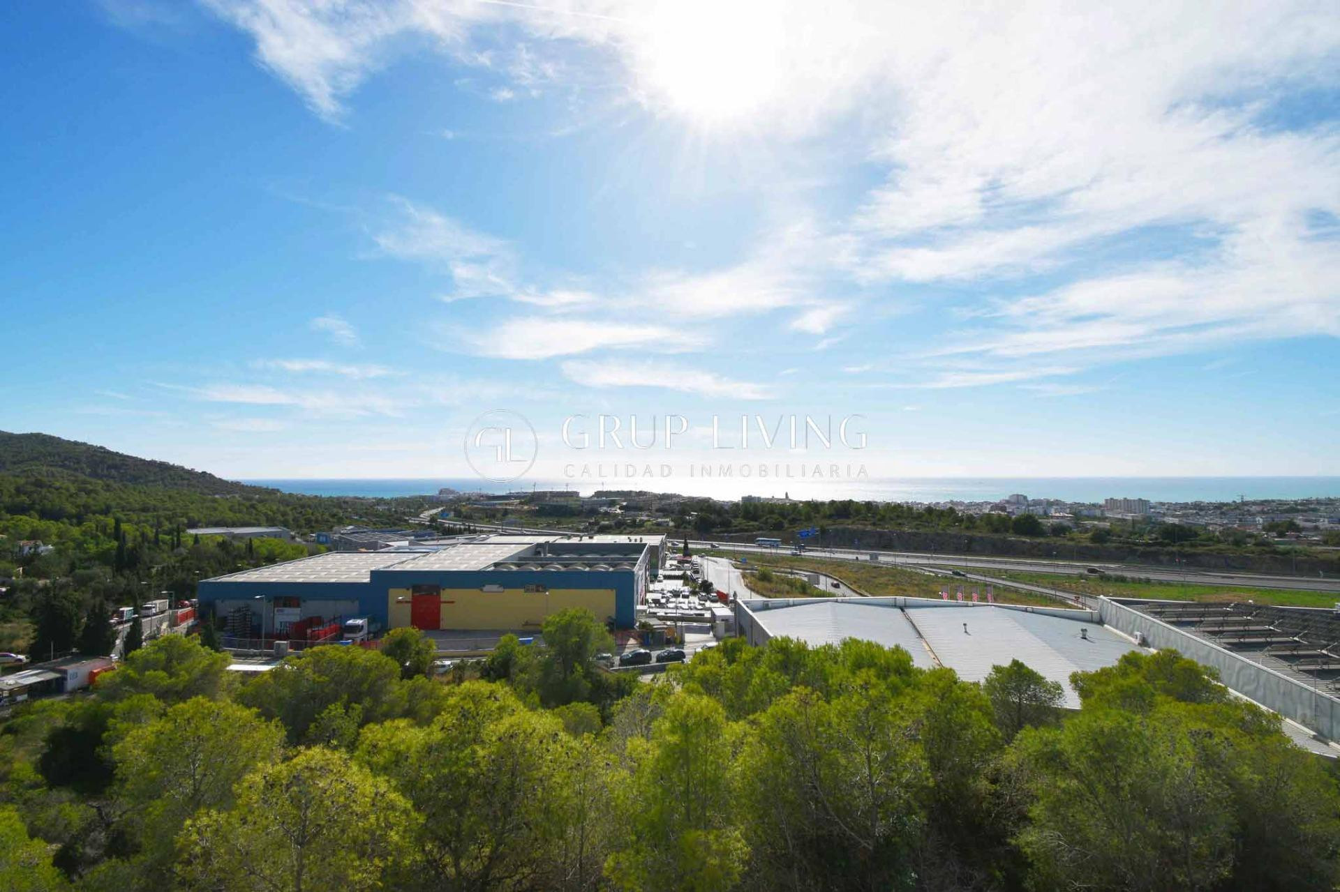 NAVE INDUSTRIAL DE OBRA NUEVA EN EL POLÍGONO DE MAS ALBA