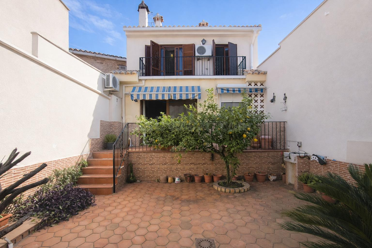 Casa con encanto en Sot de Ferrer: Calidad, amplitud y ubicación estratégica