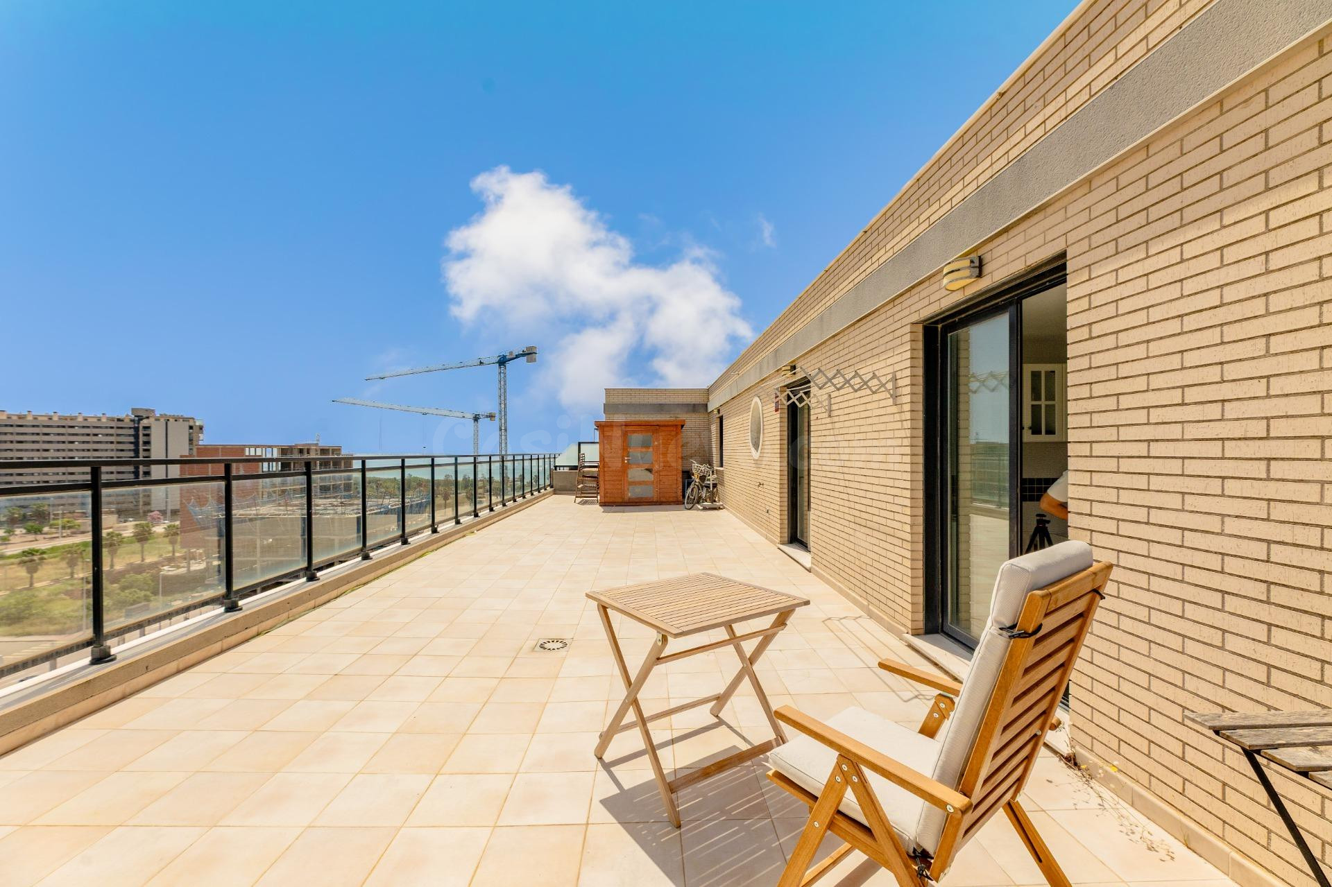 EXCLUSIVO ÁTICO CON 113 M2 DE TERRAZAS, VISTAS PANORÁMICAS Y AL MAR EN MONCOFA