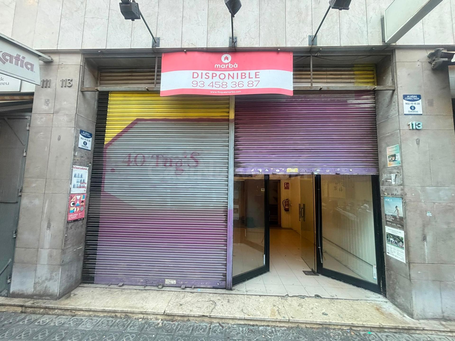 Local en alquiler a pie de calle en Carrer del Taquígraf Garriga -  Ideal para oficina o negocio