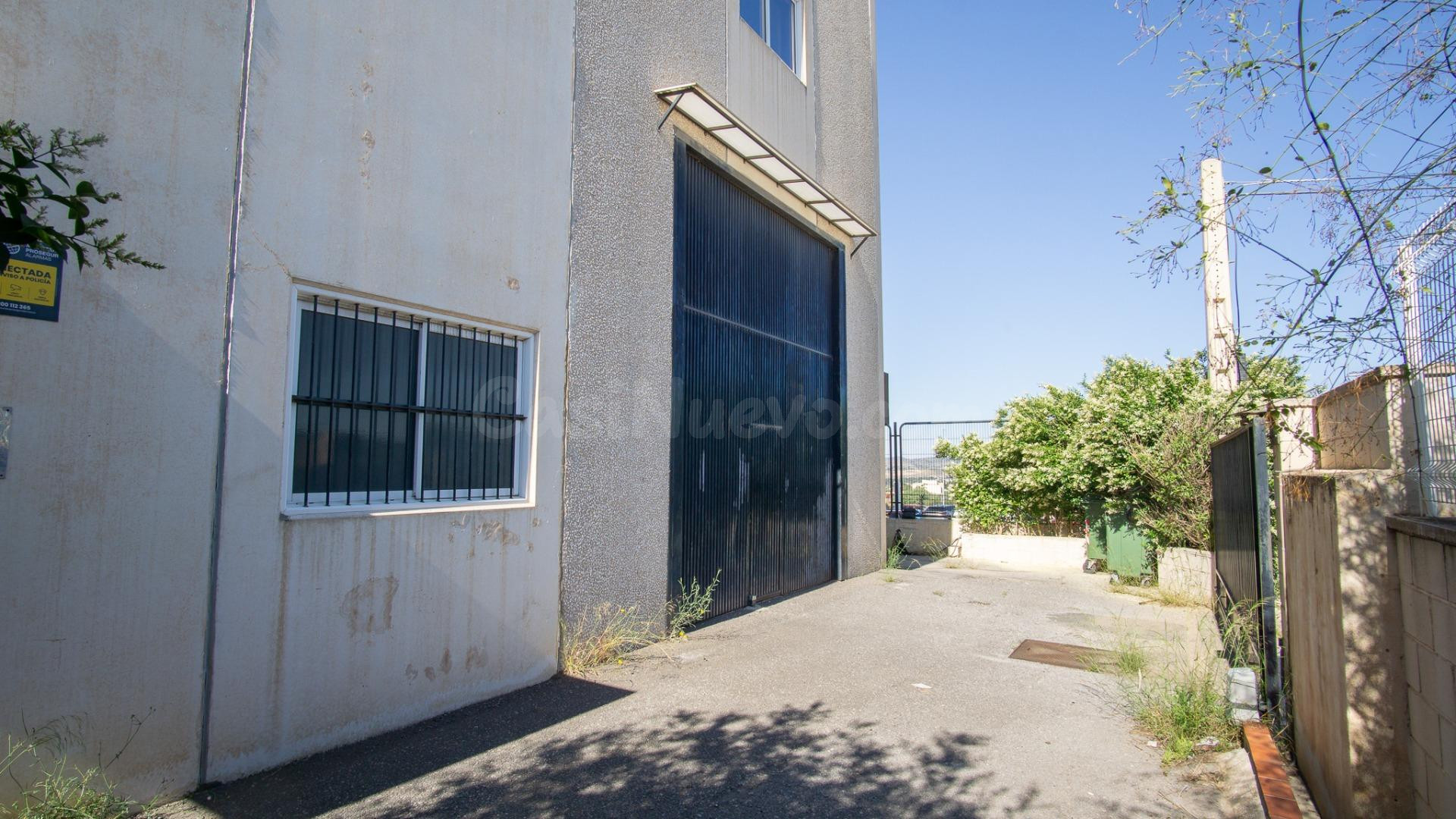 Nave Industrial, en ubicación excelente, próxima a la autovía Madrid Alicante