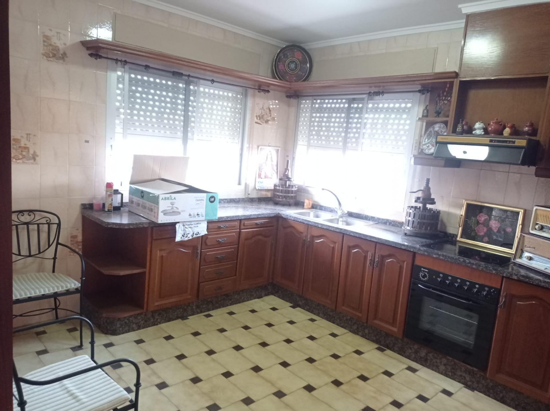 21 Inmobiliarias vende estupendo chalet en la avenida principal de Calicanto / Santo Domingo