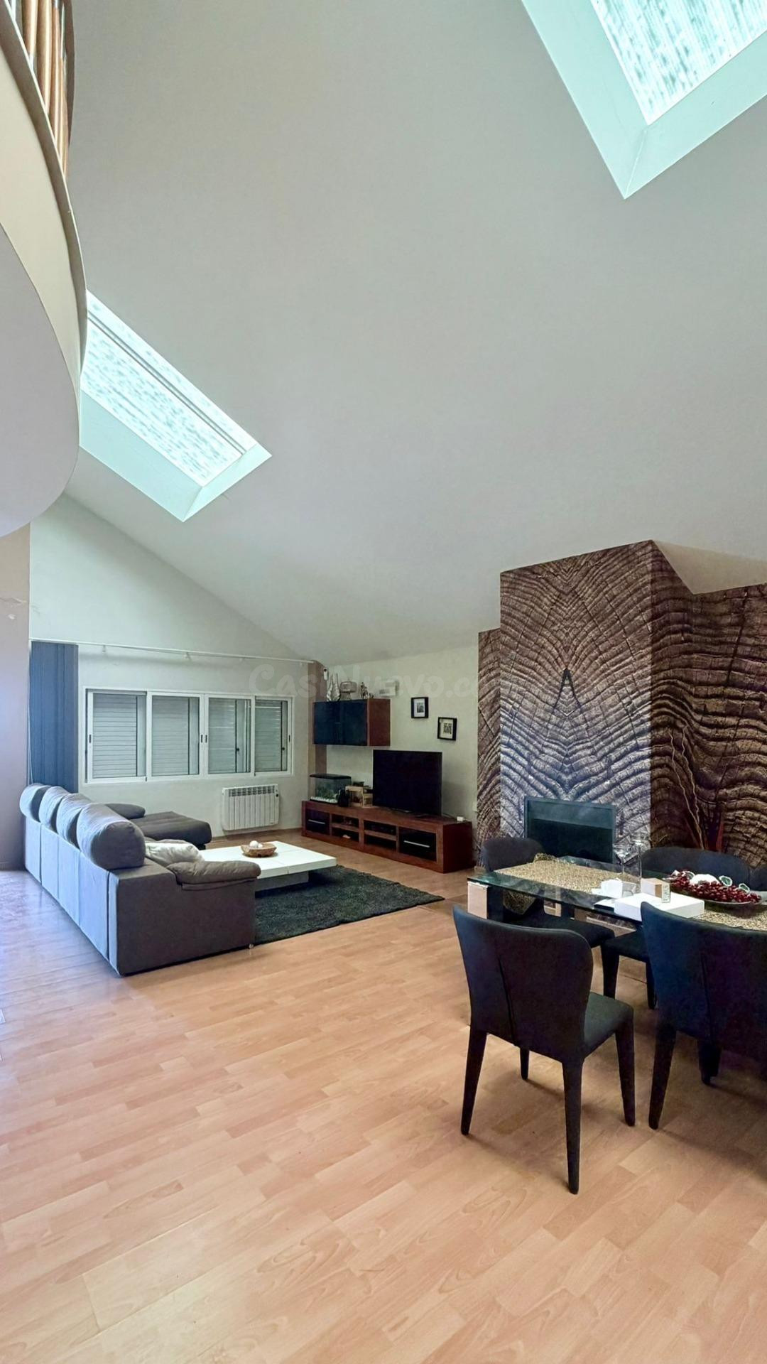 21Inmobiliarias vende este estupendo chalet en cumbres de calicanto
