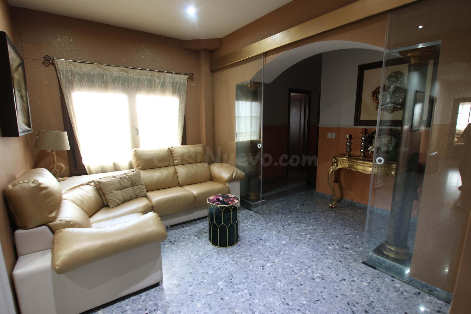 PISO PARA ENTRAR A VIVIR DE MAS DE 200 M,  EN MONTIJO