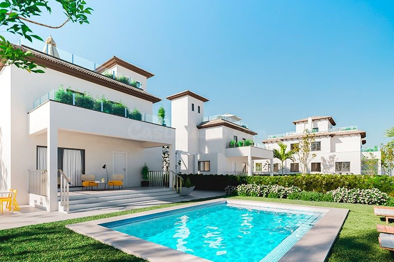 Obra Nueva Chalet independiente de 3 dormitorios con piscina cerca del mar en El Pinet
