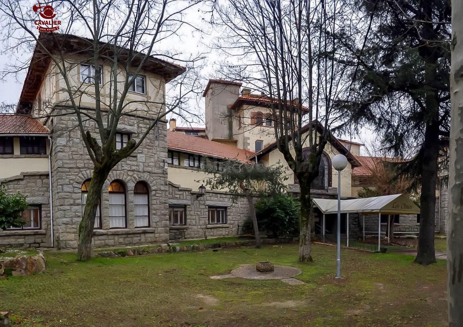 Espectacular edificio histórico de 3.668m2 construido en 1910 en parcela de 4.992m2.