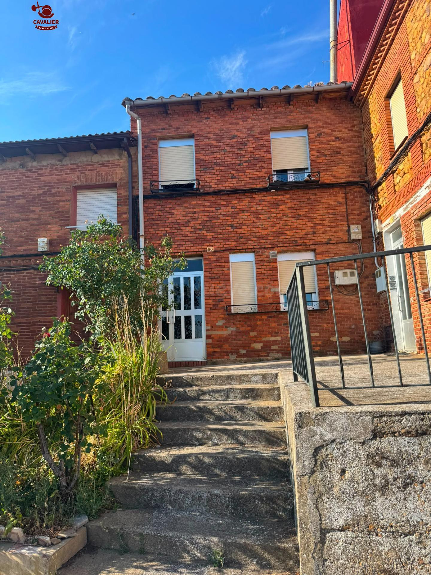 Vivienda de 88m2, 4 habitaciones, 2 baños y 112m2 de almacen en SAN ANDRES DEL RABANEDO (FERRAL BERNESGA) (LEÓN)