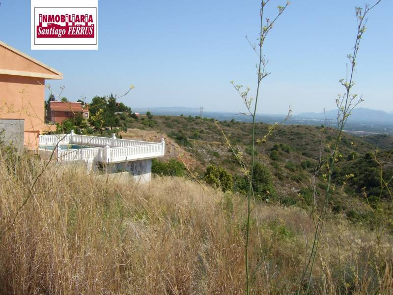 PARCELAS EN VENTA  EN LA URBANIZACIÓN  'LOS LAGOS'  (ALGINET)