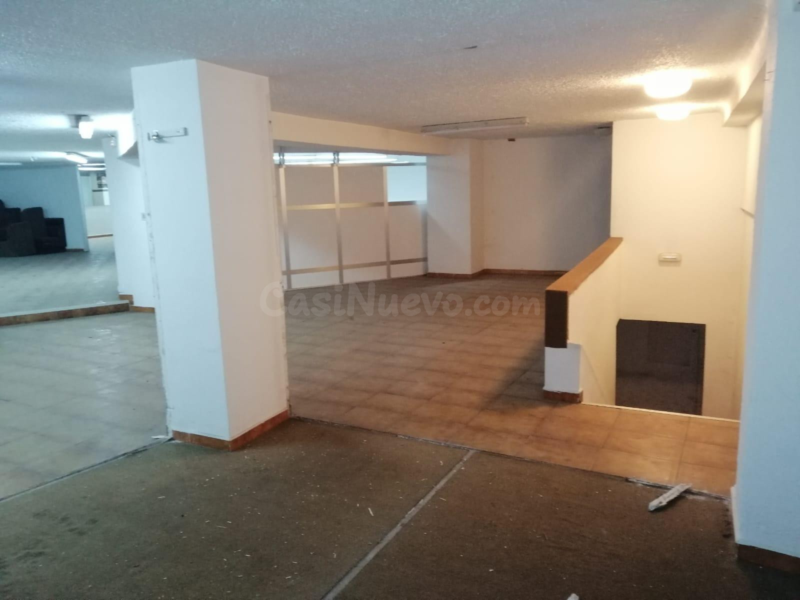 ✨ SE VENDE/ALQUILA LOCAL COMERCIAL EN ZONA FERROCARRIL (PONFERRADA) ✨