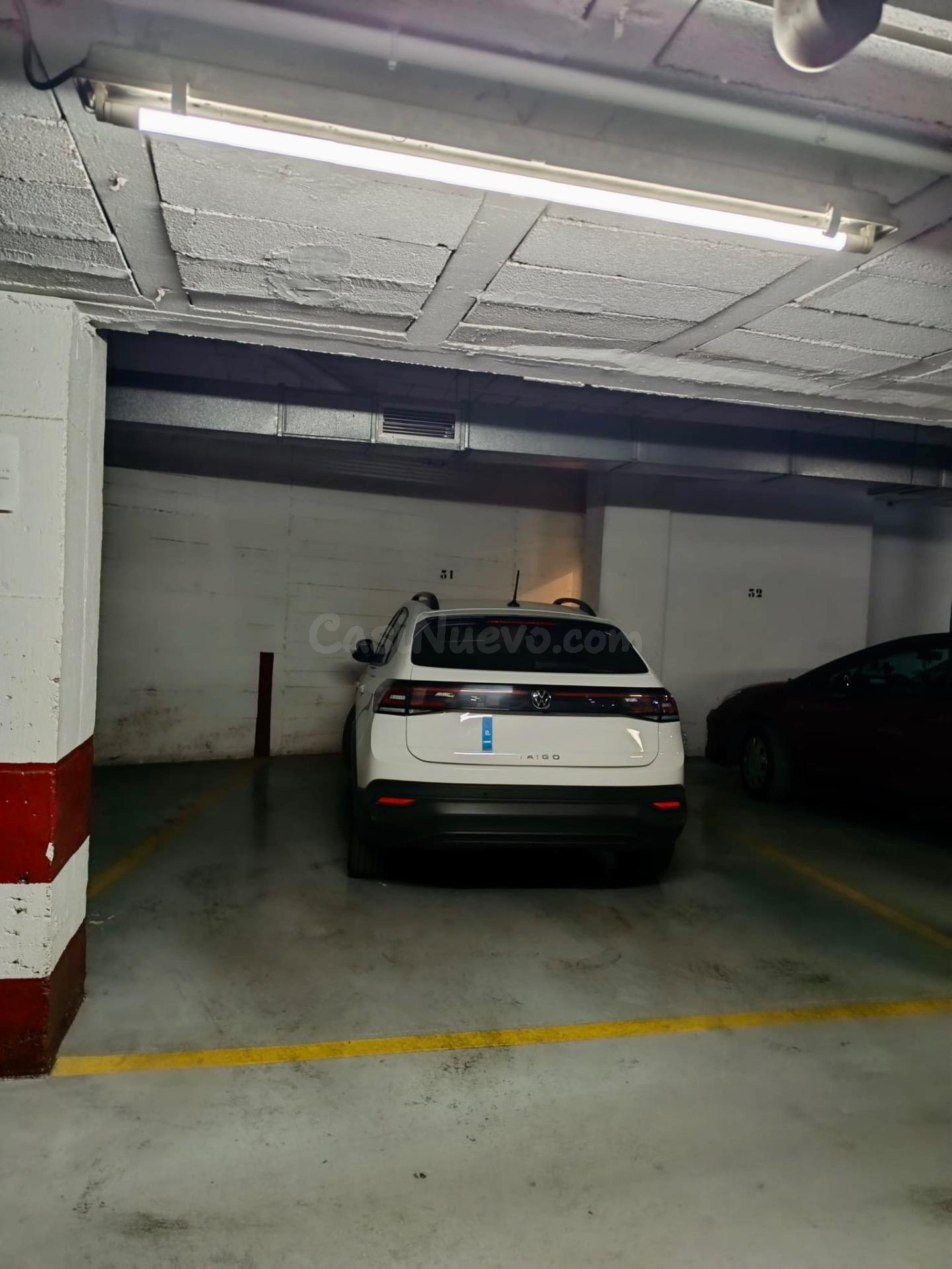 AMPLIA PLAZA DE GARAJE Y TRASTERO  EN VENTA EN HUERTA DE LA REINA