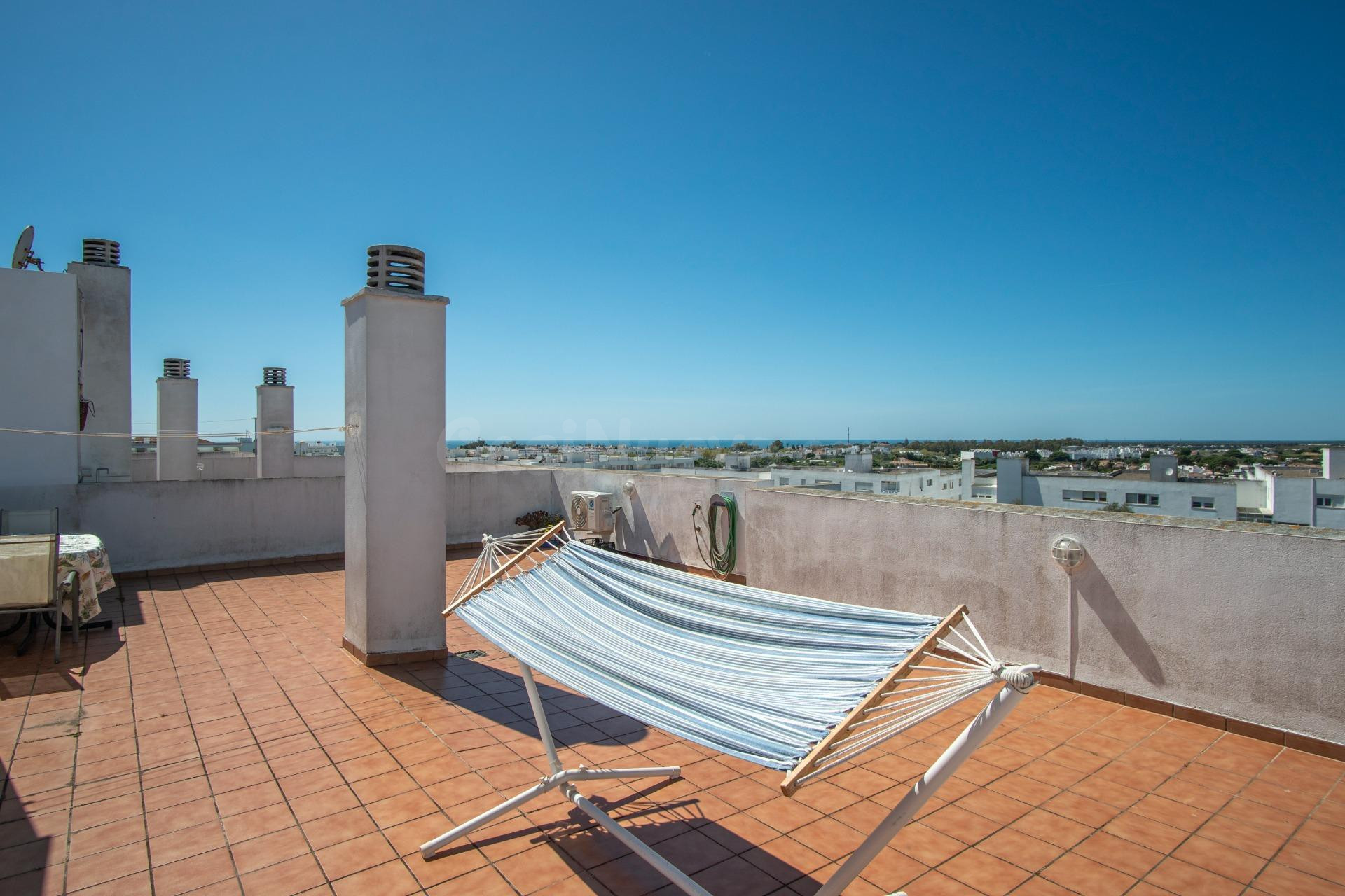 Luminosa vivienda con espectacular solárium de 60m2, garaje y trastero