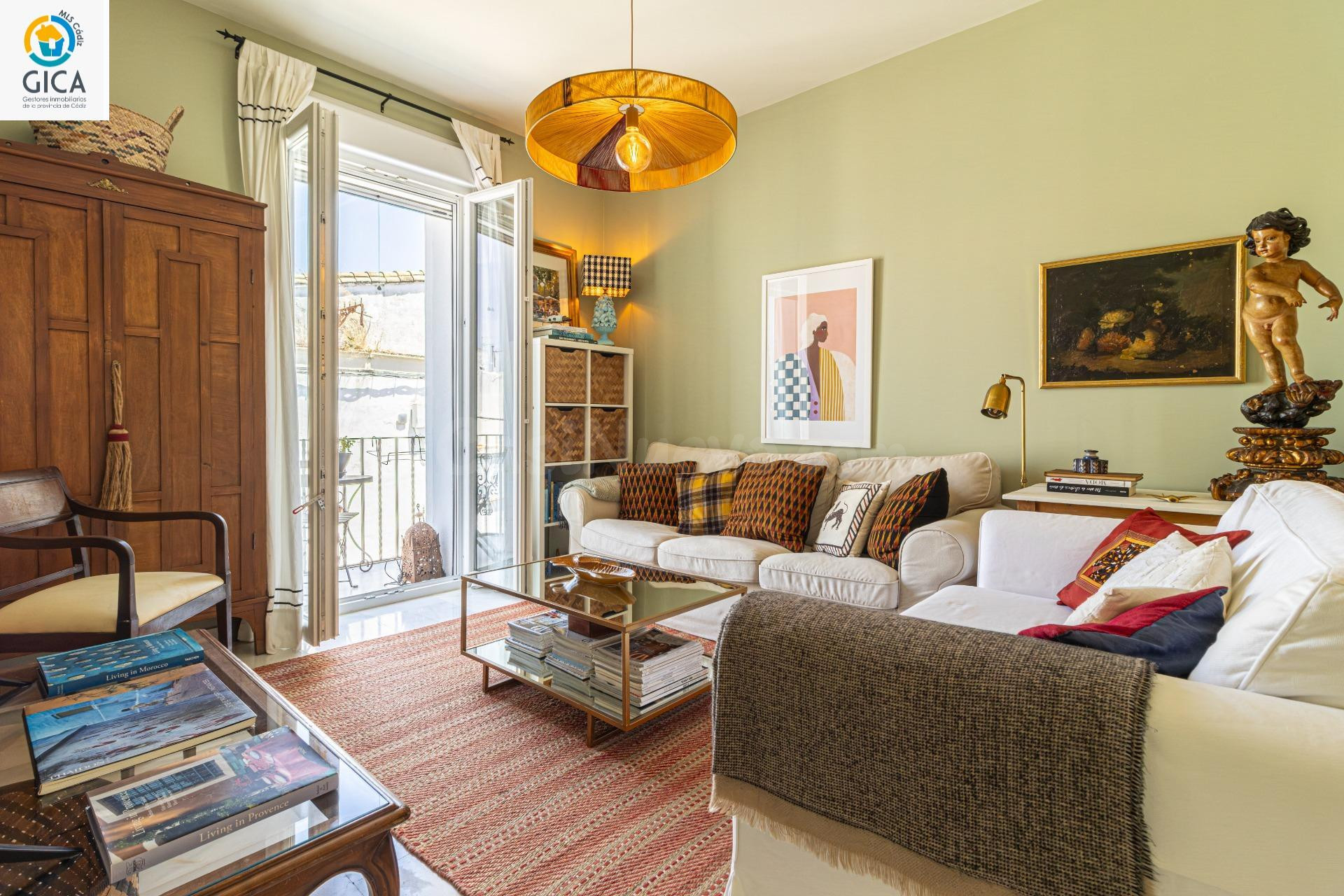 PRECIOSO APARTAMENTO DE 2024 EN EL CORAZÓN DE JEREZ