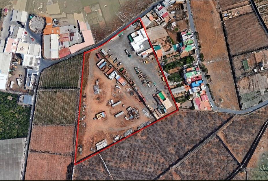 Alquiler de finca rústica con oficinas y almacén – 15.379 m2 de terreno