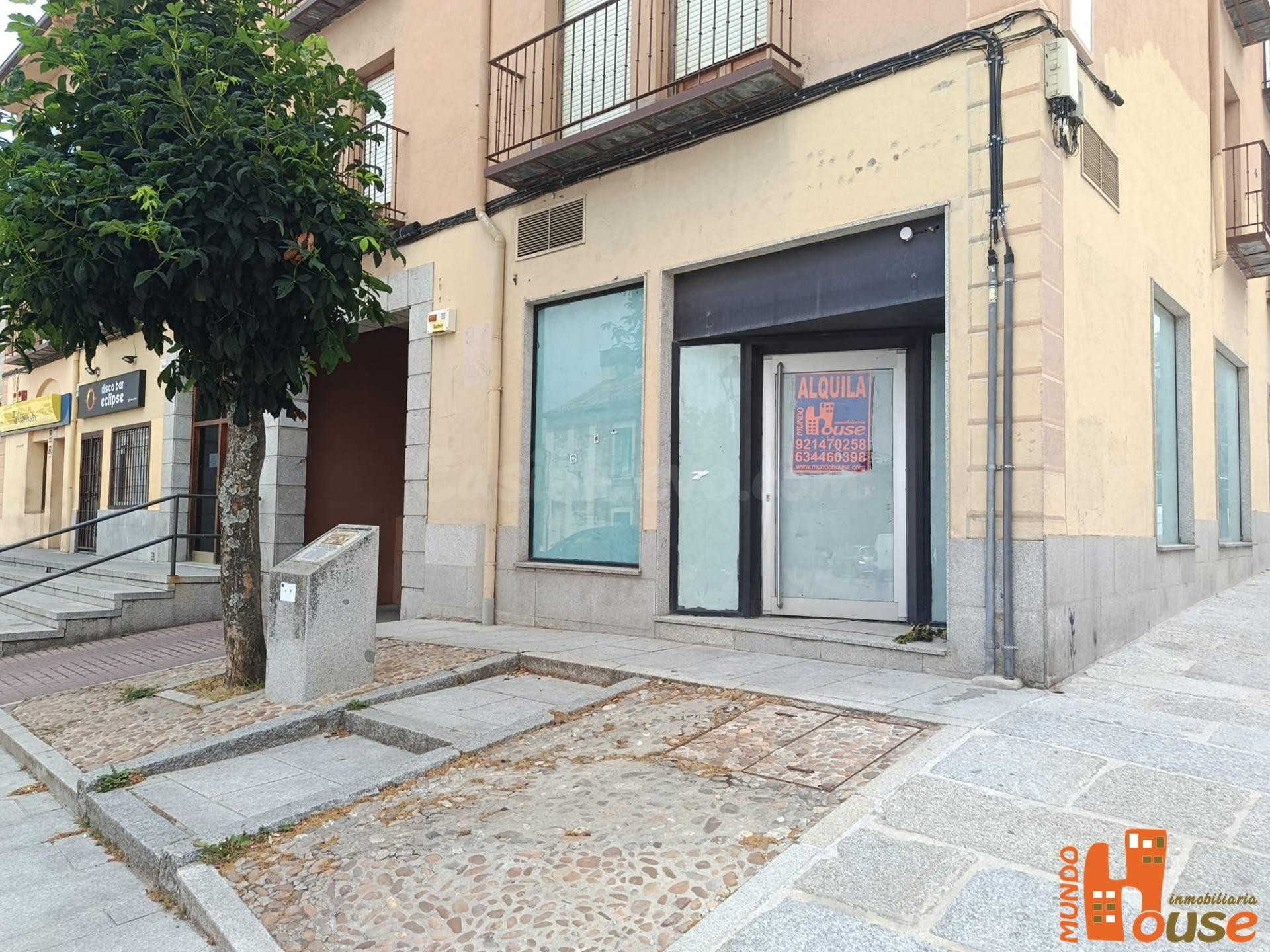 Local comercial en alquiler en pleno centro de San Ildefonso (La Granja)
