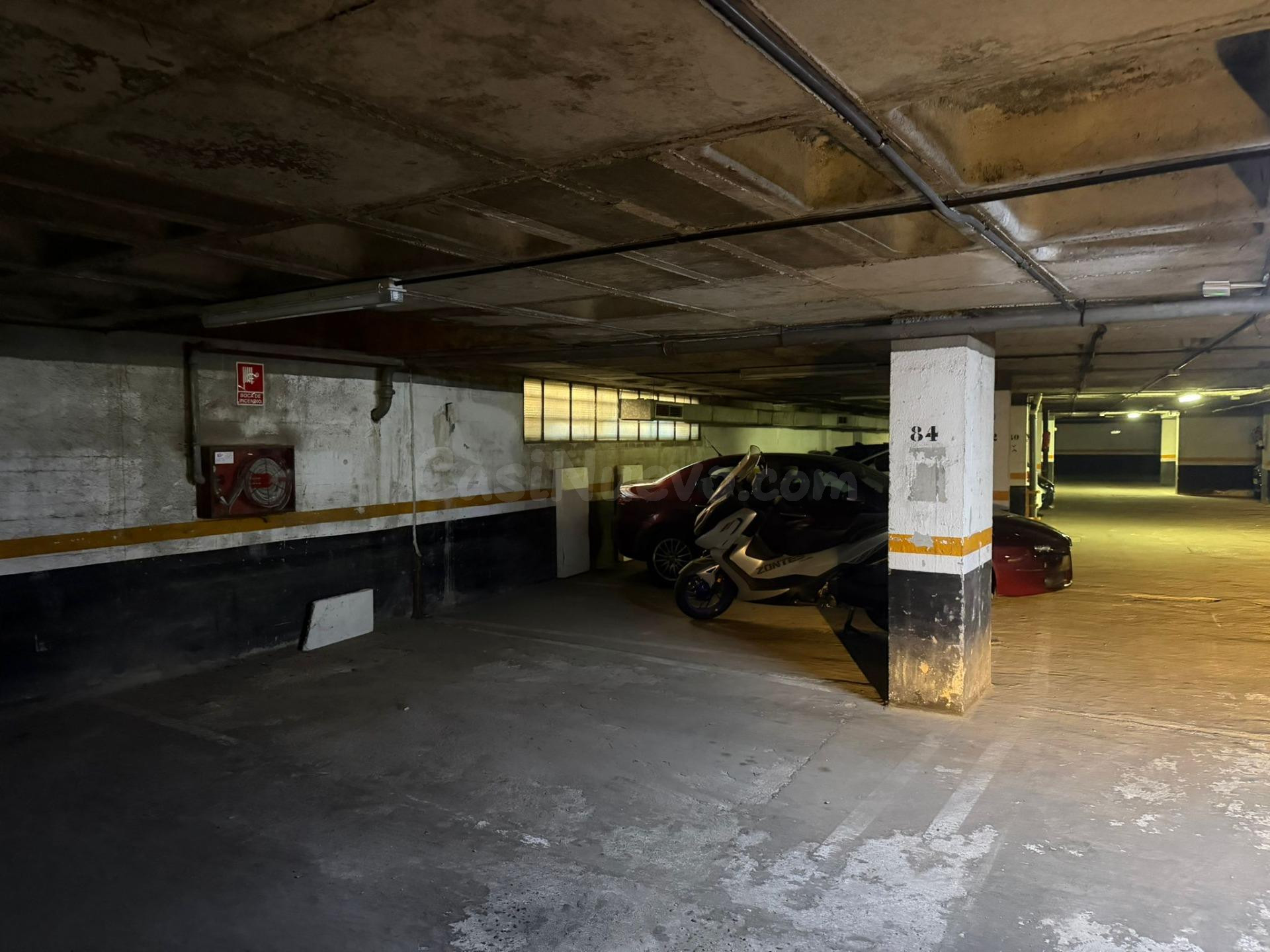Oportunidad de Inversión: Plaza de Parking en Rafael Fernández Hijicos, Madrid
