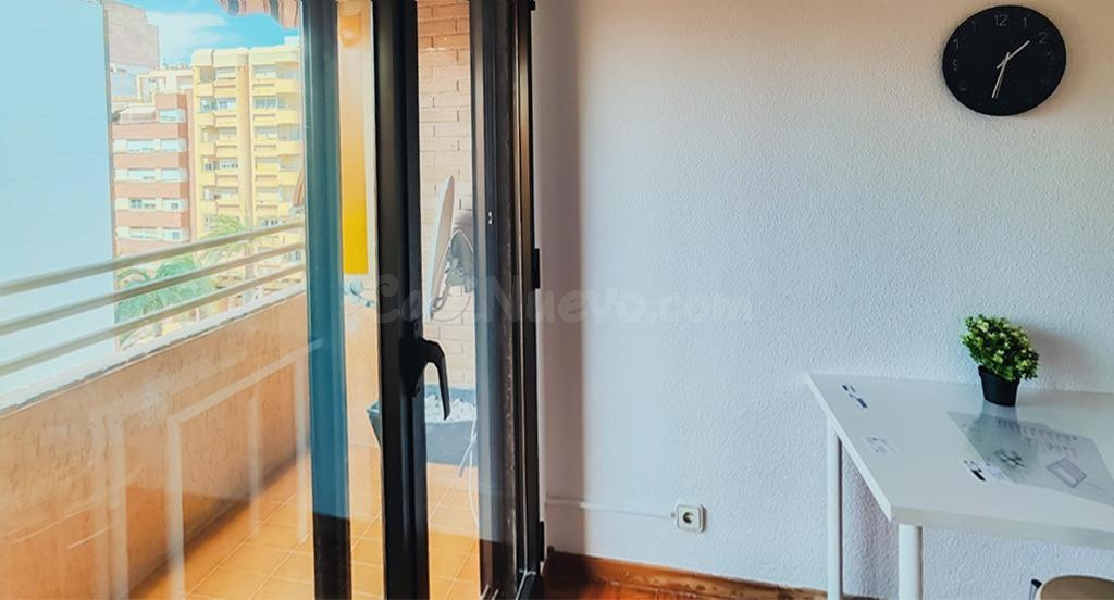 Amplio y Luminoso Piso en el Centro de Alicante – Ideal para Inversores - Actualmente en explotación de Alquiler