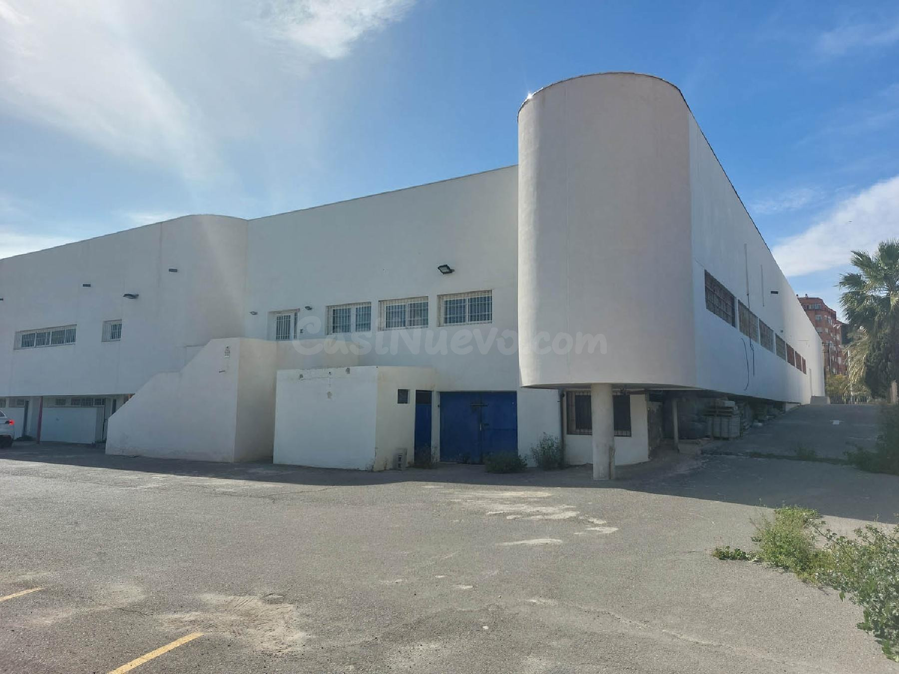 Amplio local comercial en Sant Joan d’Alacant – Ideal para grandes proyectos
