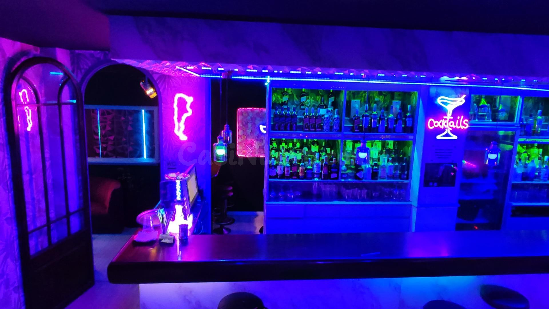 PUB MUSICAL EN TRASPASO, ENTRE EL CAMP NOU Y AVDA MADRID, BARCELONA