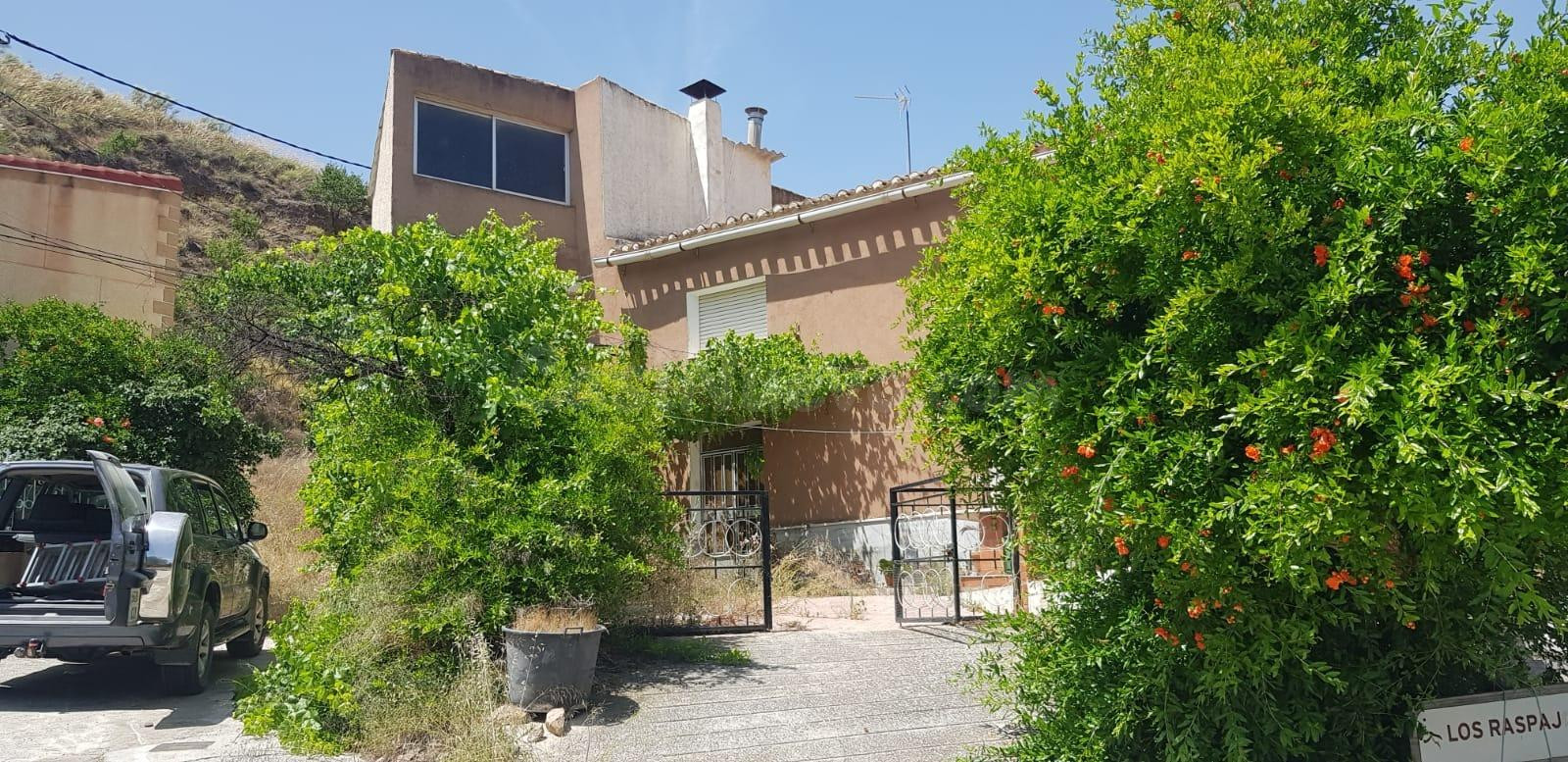 SERÓN  ALMERÍA  BARRIADA LOS RASPAJOS. VENTA DE CASA DE CAMPO CON 6 habitaciones Y GARAJE PARA 2 VEHÍCULOS.