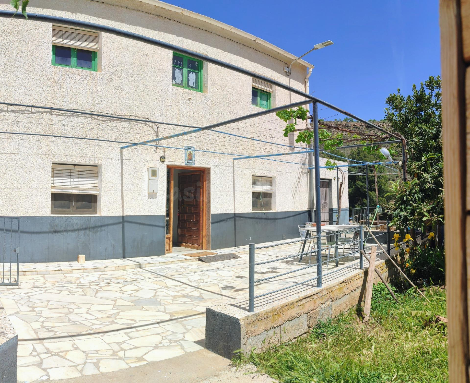 CASA DE CAMPO CON POSIBILIDADES DE DOBLE VIVIENDA EN ENTORNO PRIVILEGIADO.