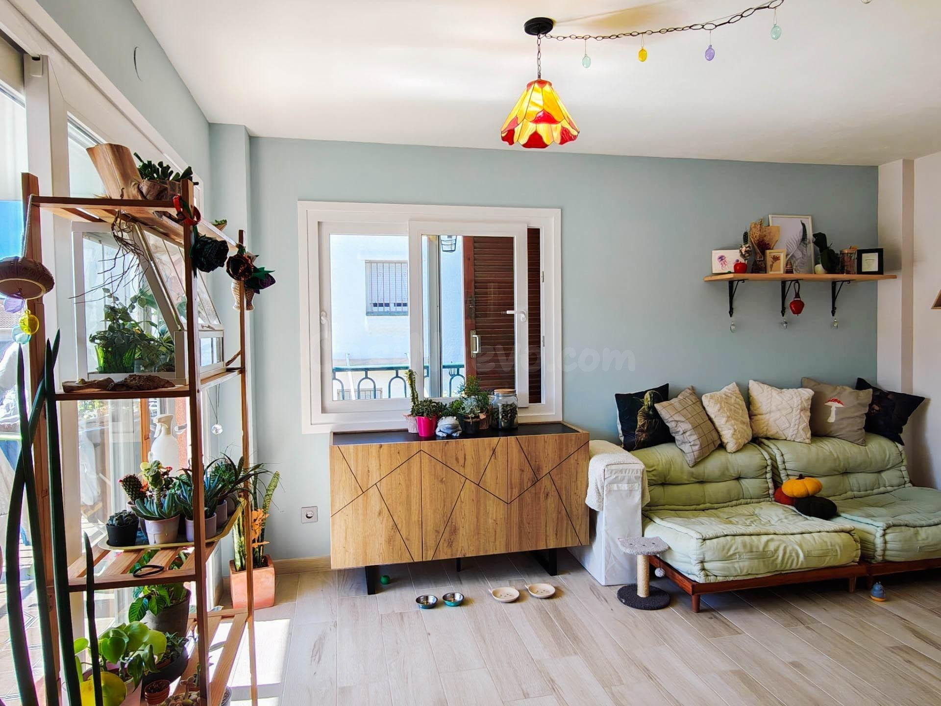 PISO EN VENTA CON TERRAZA, PARKING Y JARDIN – Urb. PUIG PELÓS de Cunit