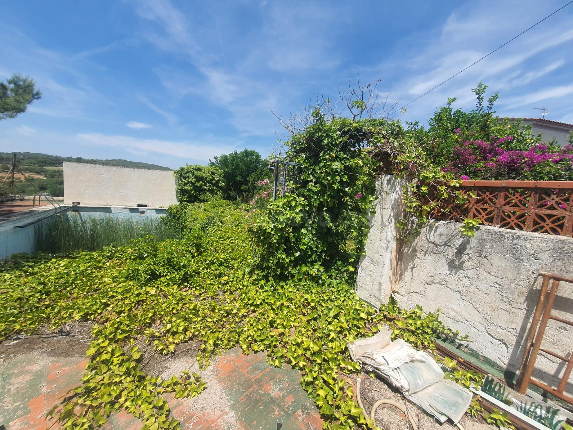TERRENO URBANO EN VENTA EN BONASTRE CON CONSTRUCCIÓN EXISTEN