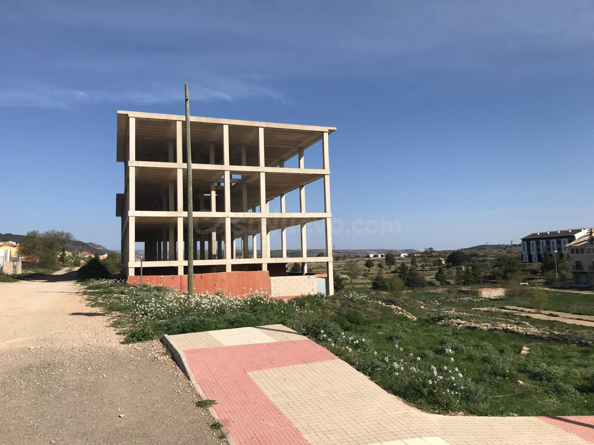ESTUPENDO SOLAR EN VILLAFRANCA DEL CID PARA NUEVA PROMOCION  - foto 5