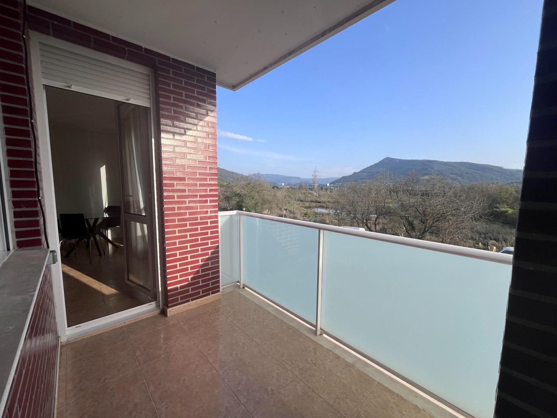 COLINDRES PISO DE 3 DORMITORIOS CON GRAN TERRAZA+GARAJE+TRAS - foto 5