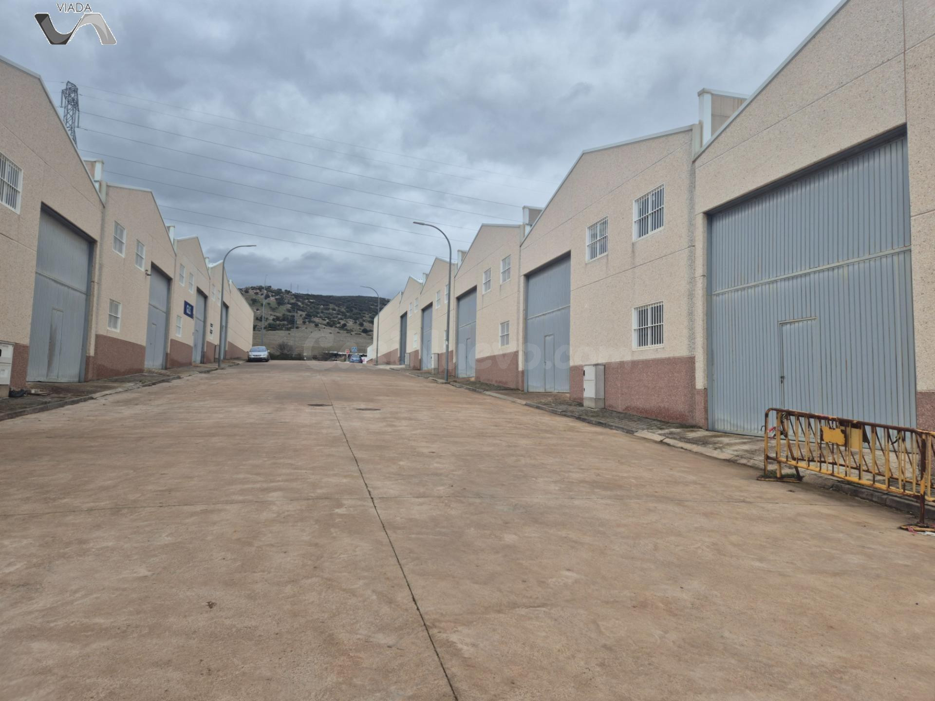 Nave industrial 325m² en alquiler - Las Mercedes - El Carmen