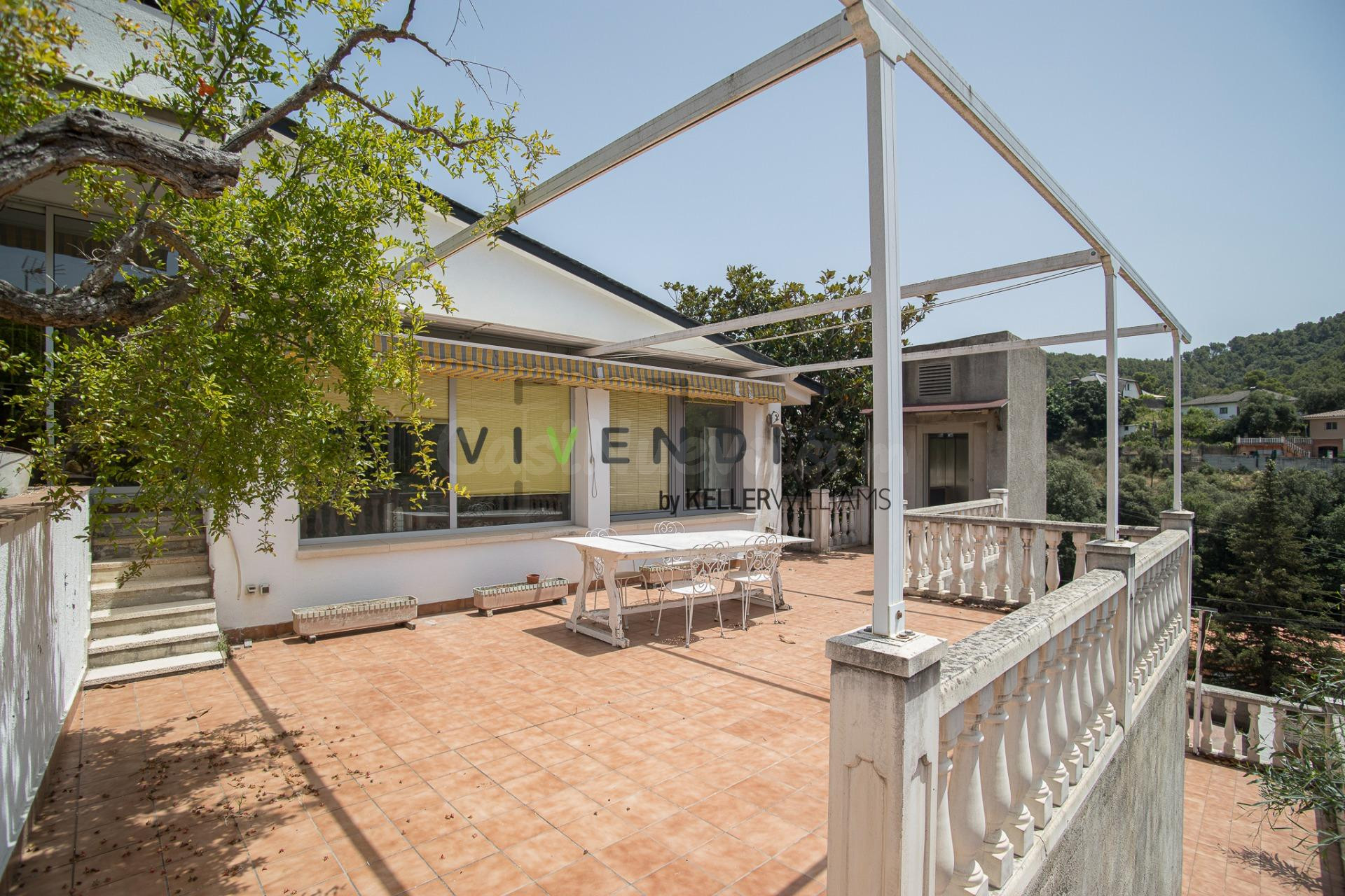 CASA CON PARCELA Y PISCINA EN CAN SUNYER DEL PALAU · CASTELLVÍ DE ROSANES