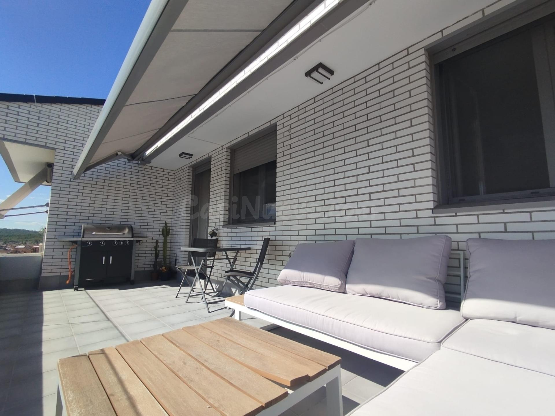 Exclusivo ático dúplex de diseño, luz y confort con dos terr