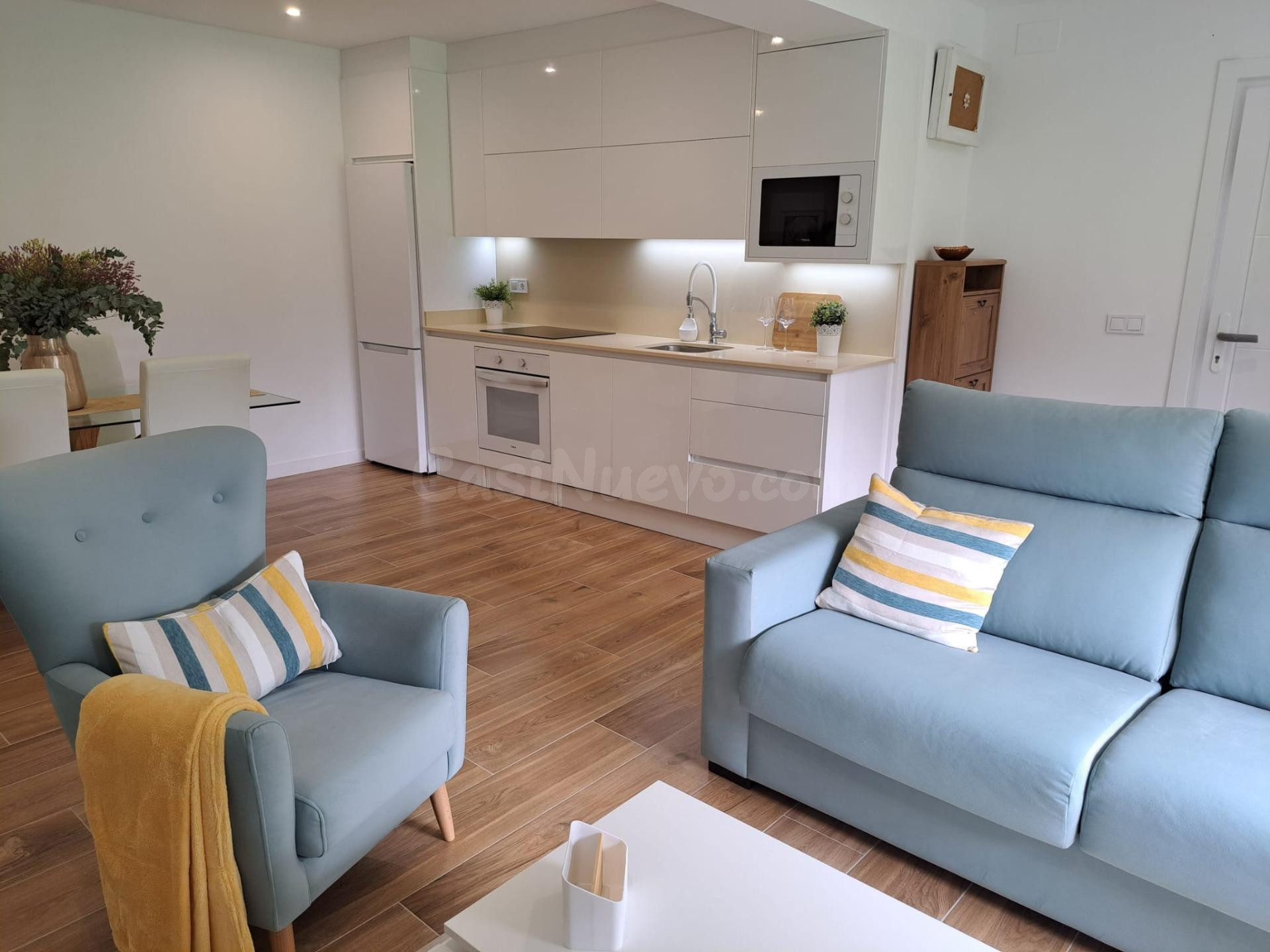 APARTAMENTO CON JARDIN Y ZONA DE APARCAMIENTO PRIVADO EN ZONA CORBÁN