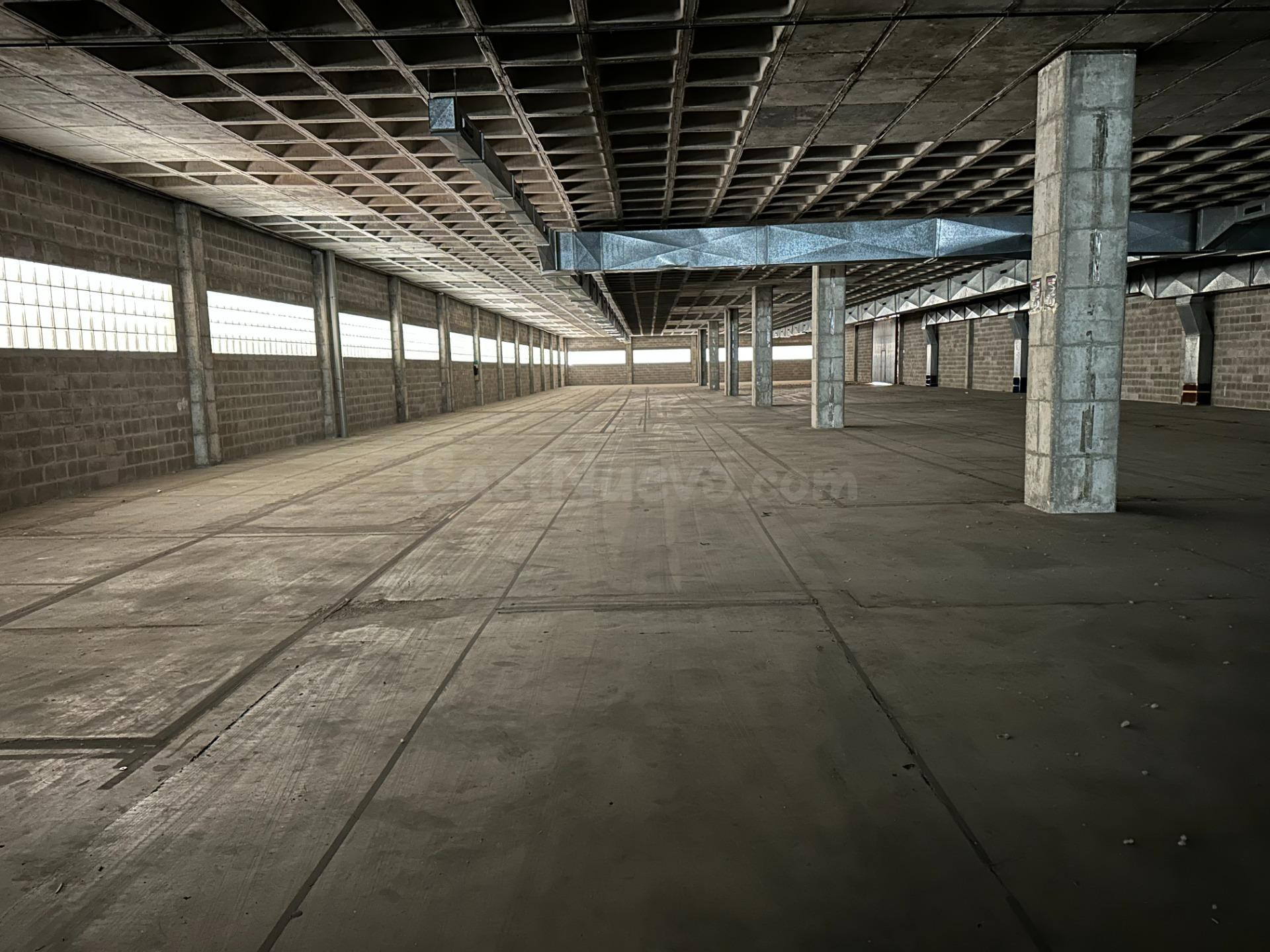 ¡¡ALQUILER NAVE INDUSTRIAL EN IGUALADA ZONA POBLE SEC 5448M2