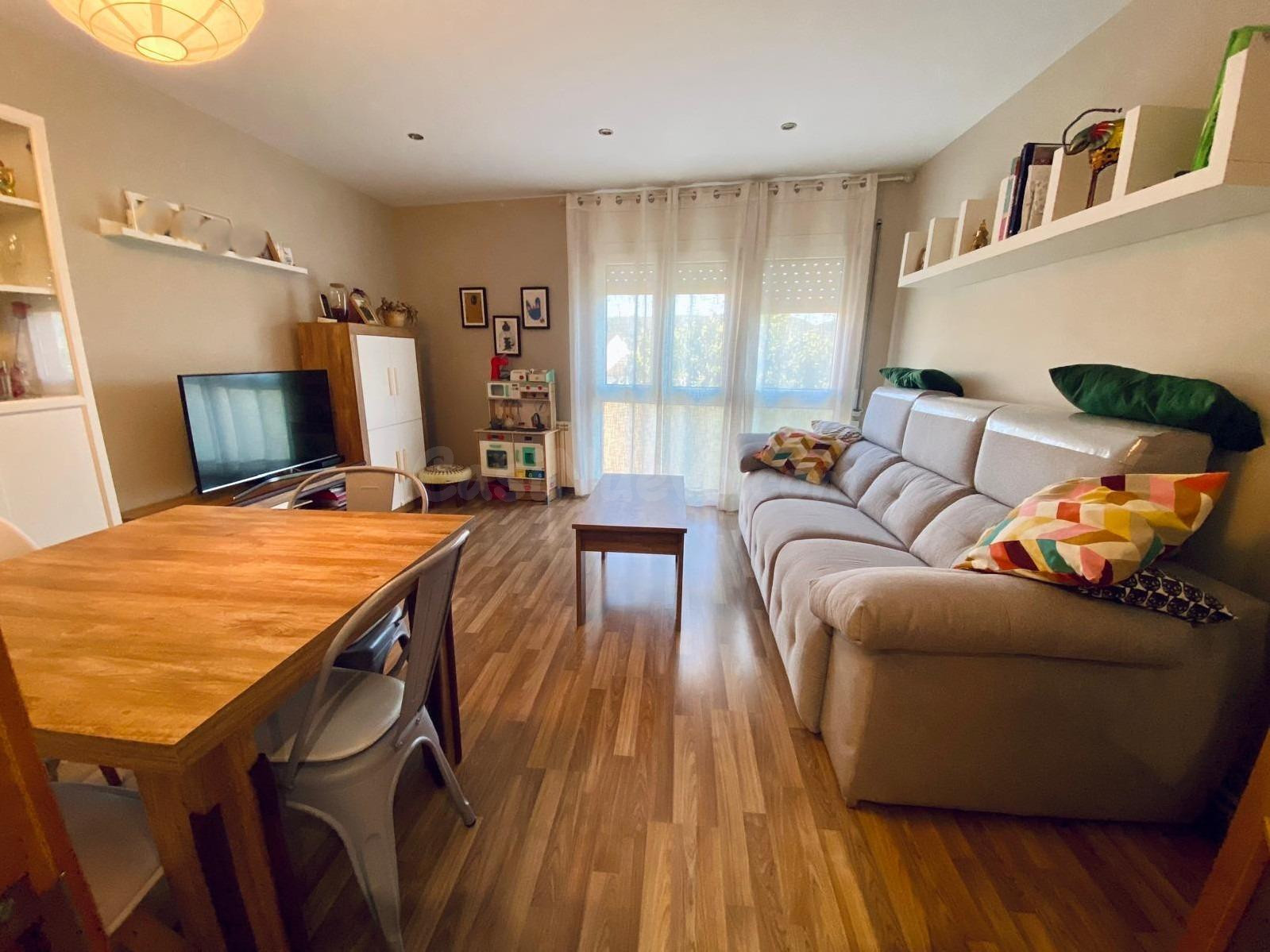 VENTA PISO EN VILANOVA DEL CAMÍ ZONA CENTRO 117M2 REFORMADO Y TERRAZA COMUNITARIA!!