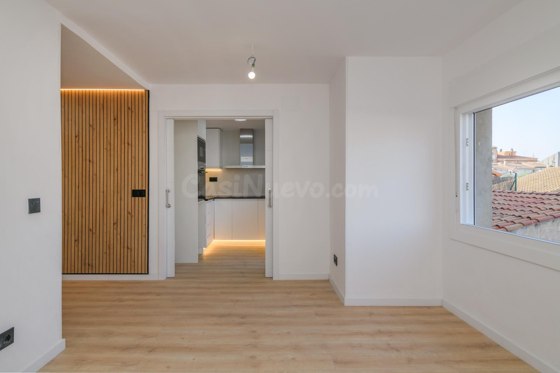 Piso de 3 habitaciones reformado al lado del Colegio Oms i de Prat.