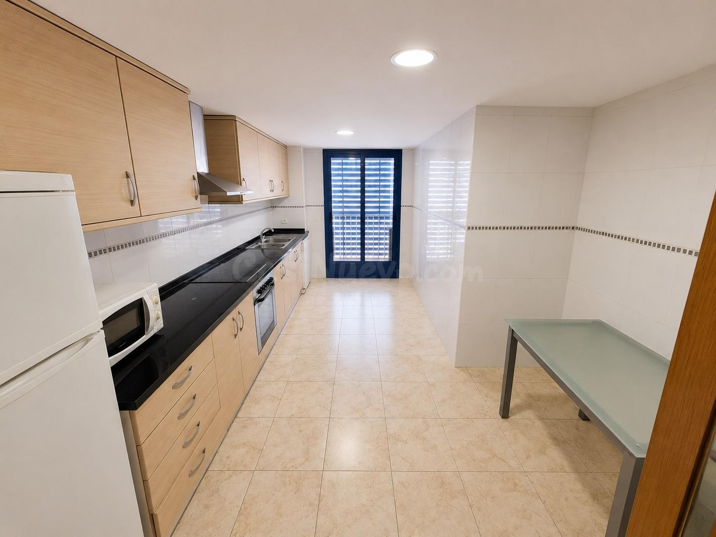 SOLO ESTUDIANTES - Habitación en alquiler junto a la Universidad | Piso moderno con garaje y 2 baños