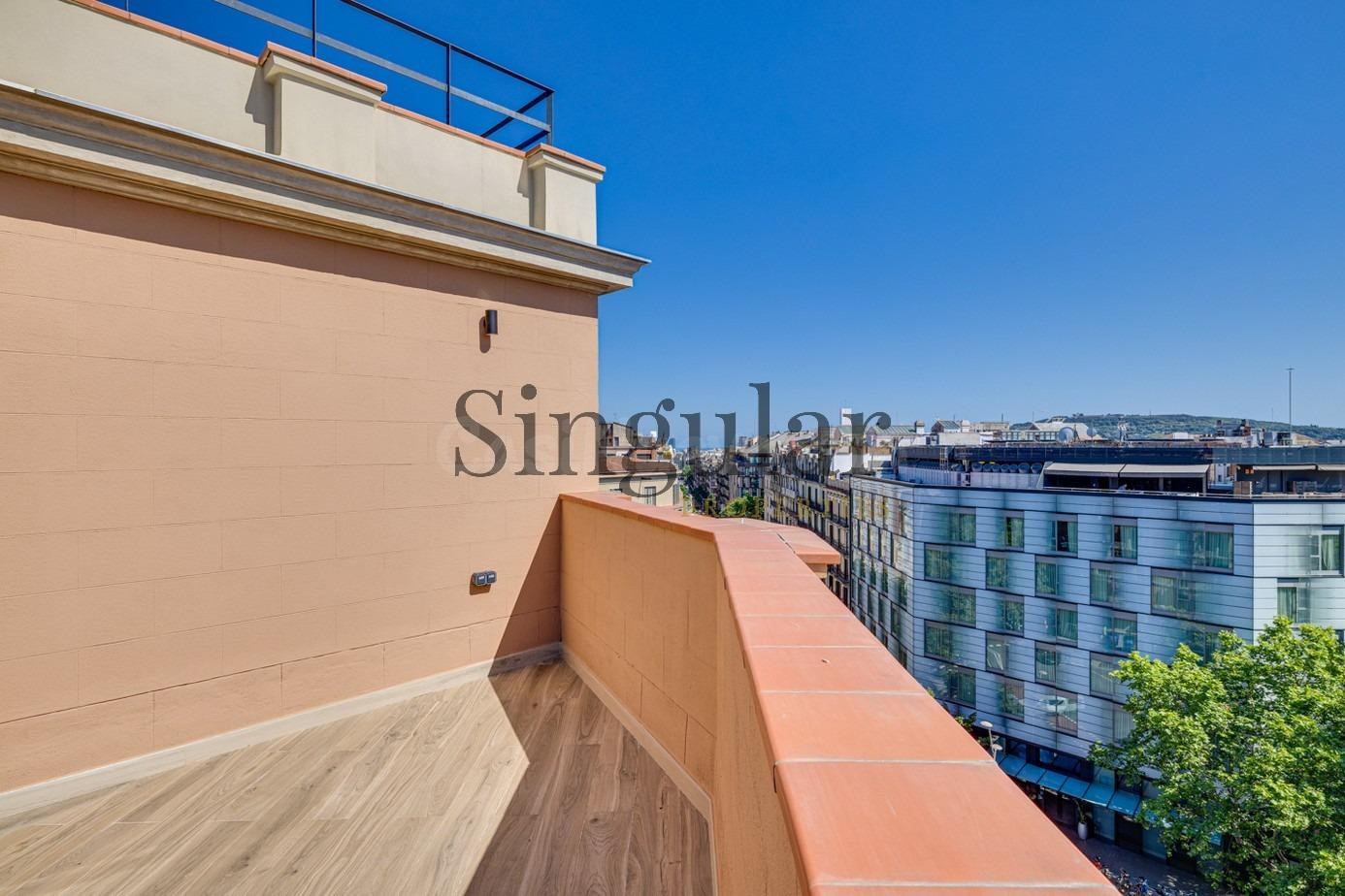 Ático con terraza de 20 m2 y vistas en la Dreta de l'Eixample