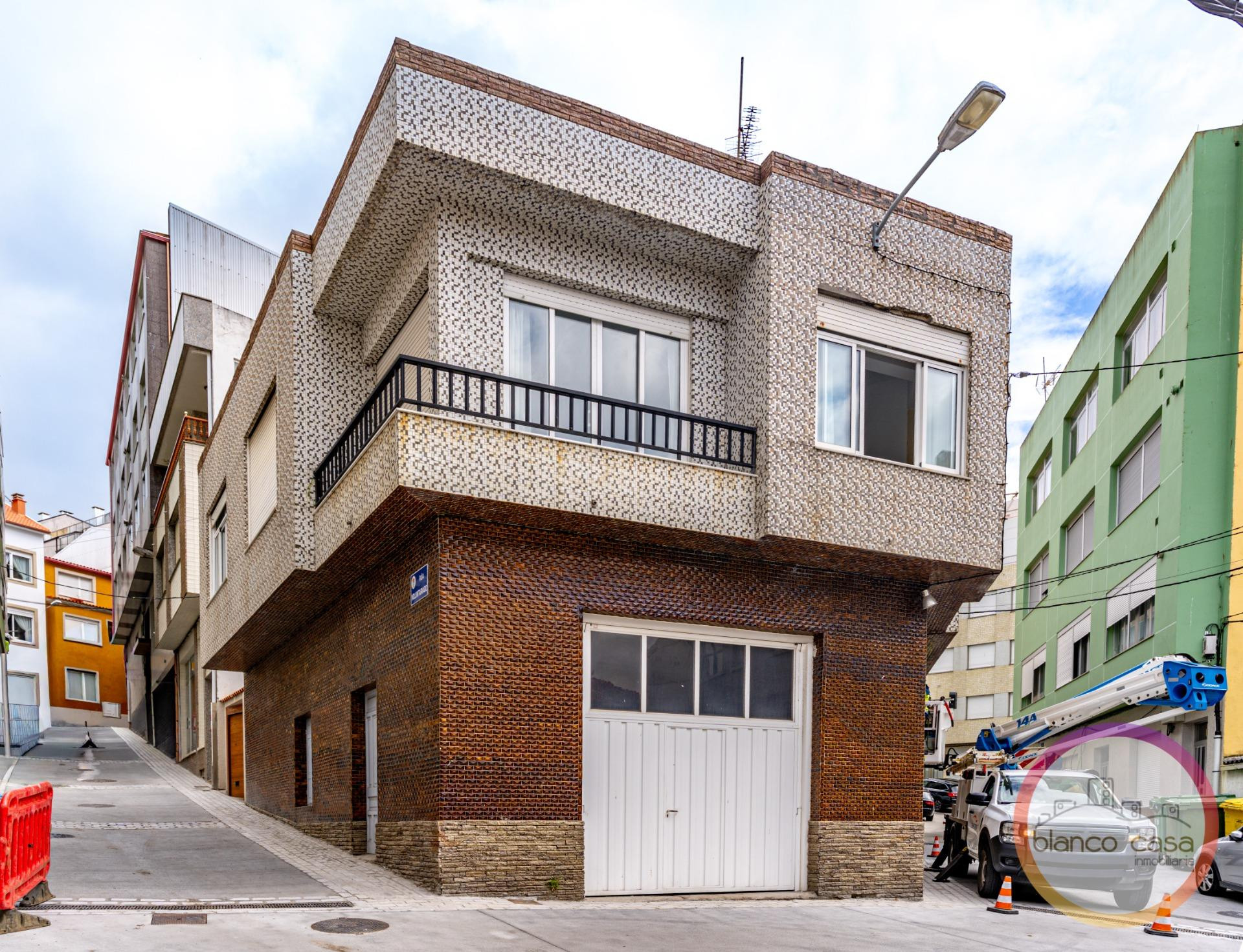 ¡Por 125.000 € compras un PISO , un BAJO y un TRASTERO a 170