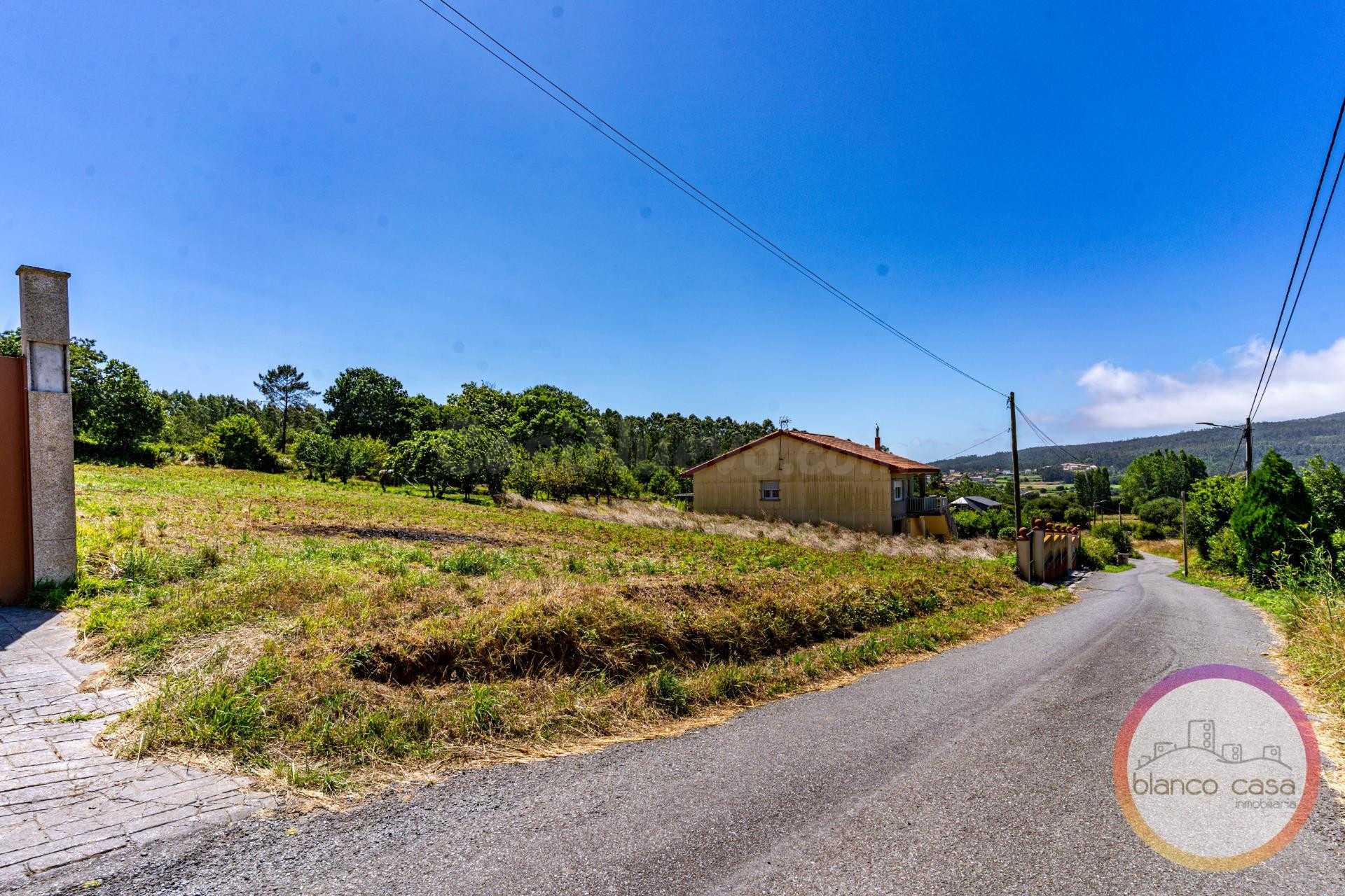 ✨ SOLAR URBANO en VENTA por 50.000 € a 5,5 KM de RAZO  (Carballo - A Coruña)