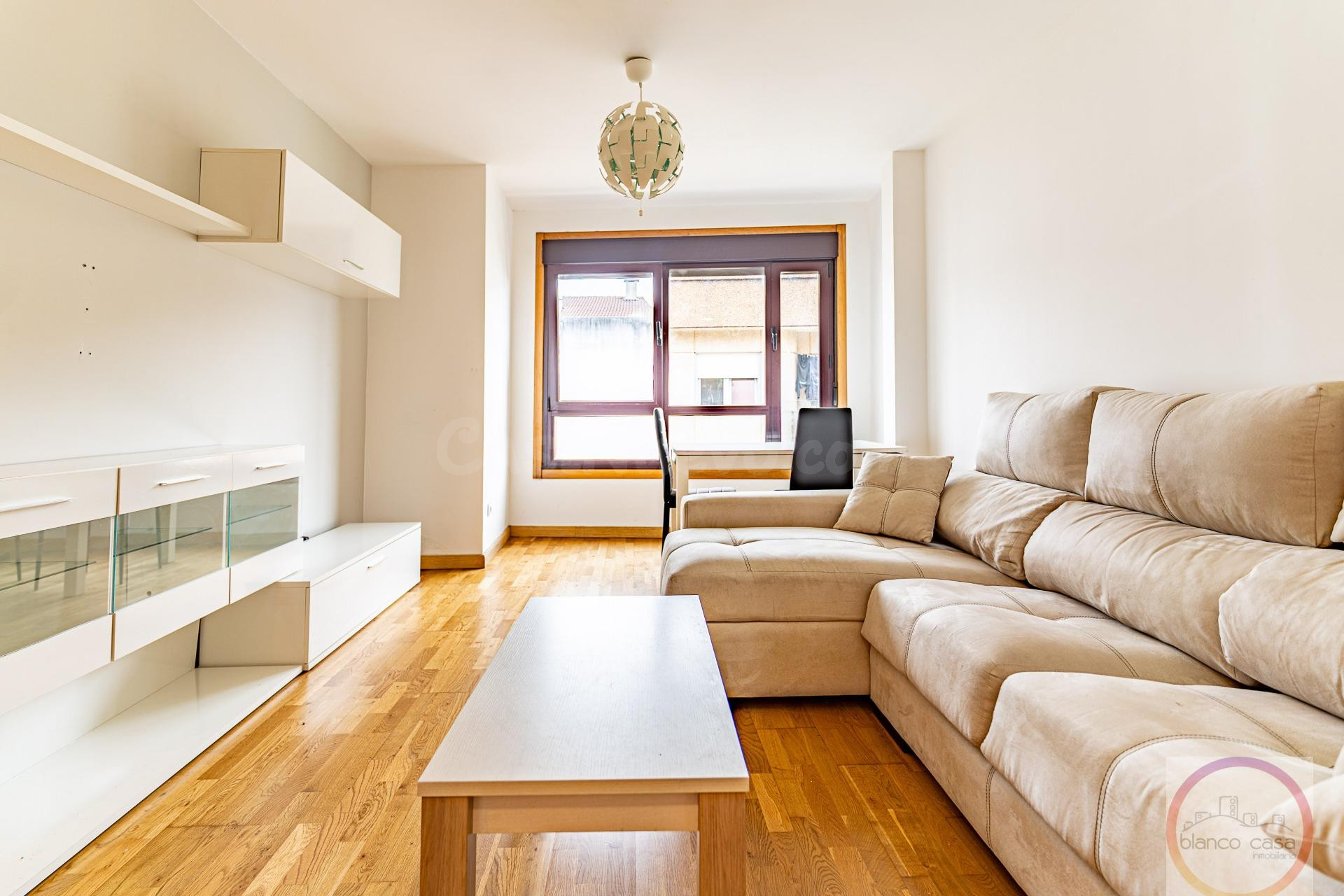 DUPLEX con ASCENSOR+TRASTERO A 200metros del AYUNTAMIENTO de A Laracha(A Coruña)por 169.990€.