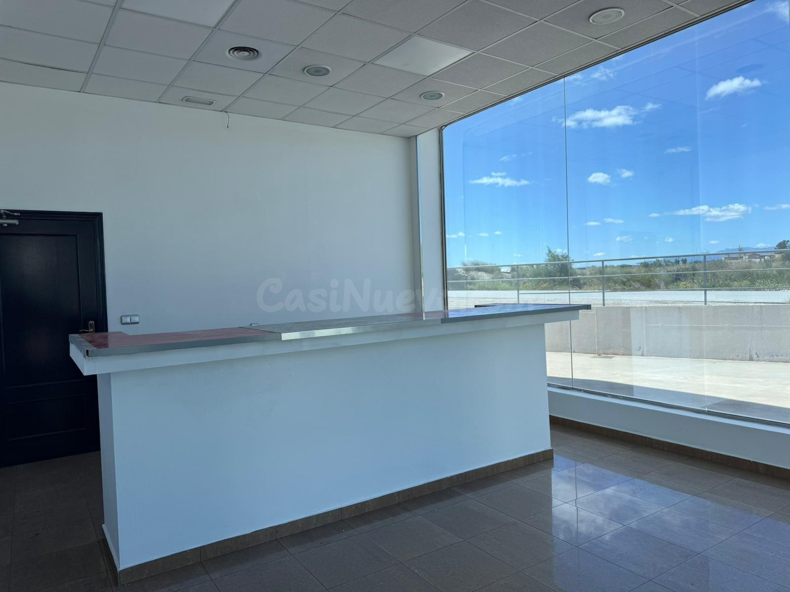 NAVE INDUSTRIAL EN ALQUILER CON OFICINAS, PARKING PRIVADO Y ACCESO A TRES CALLES – POLG LA ESTRELLA - MOLINA DE SEGURA