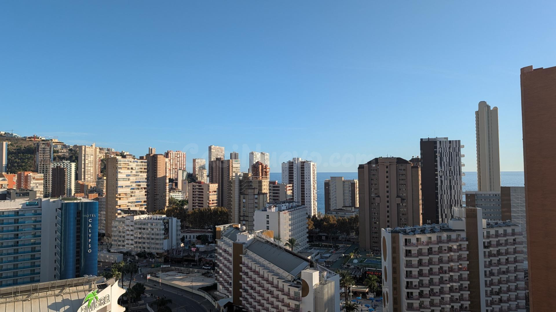Apartamento en la mejor urbanización de Benidorm con garaje cabinado y trastero! www.euroloix.com