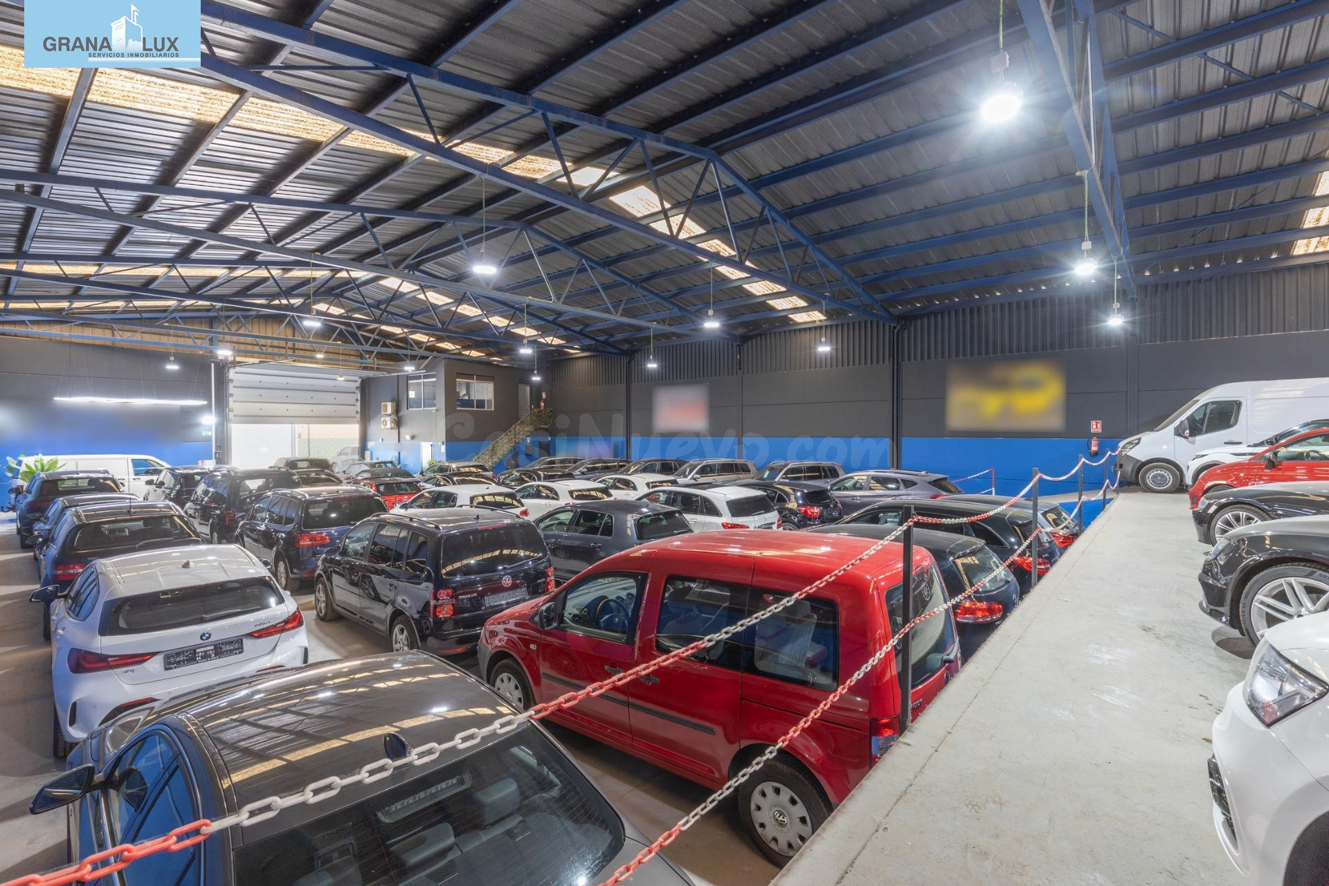 Nave industrial en venta en Atarfe (Granada) | 757 m2 construidos | Excelente visibilidad