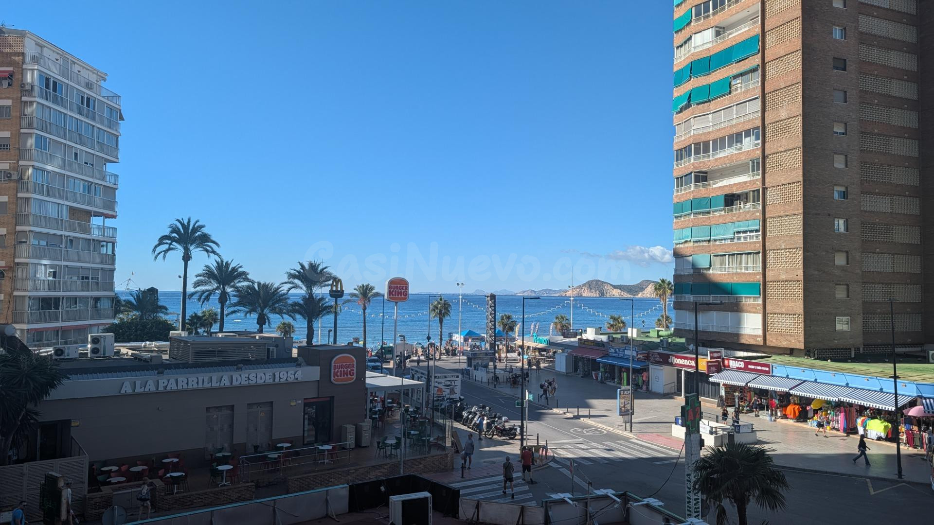 Apartamento reformado a un paso de la playa de Levante Benidorm! www.euroloix.com